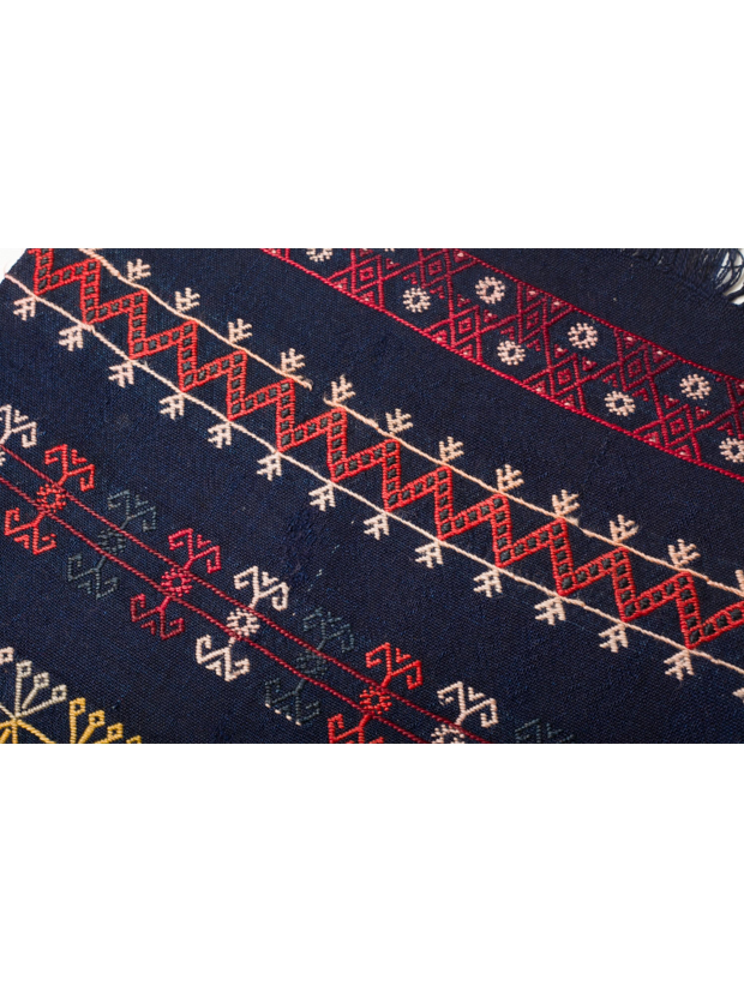 Antiker Kaukasus Verneh Läufer Kilim Teppich, Alter Kaukasischer Verne Teppich (20. Jahrhundert) im Angebot