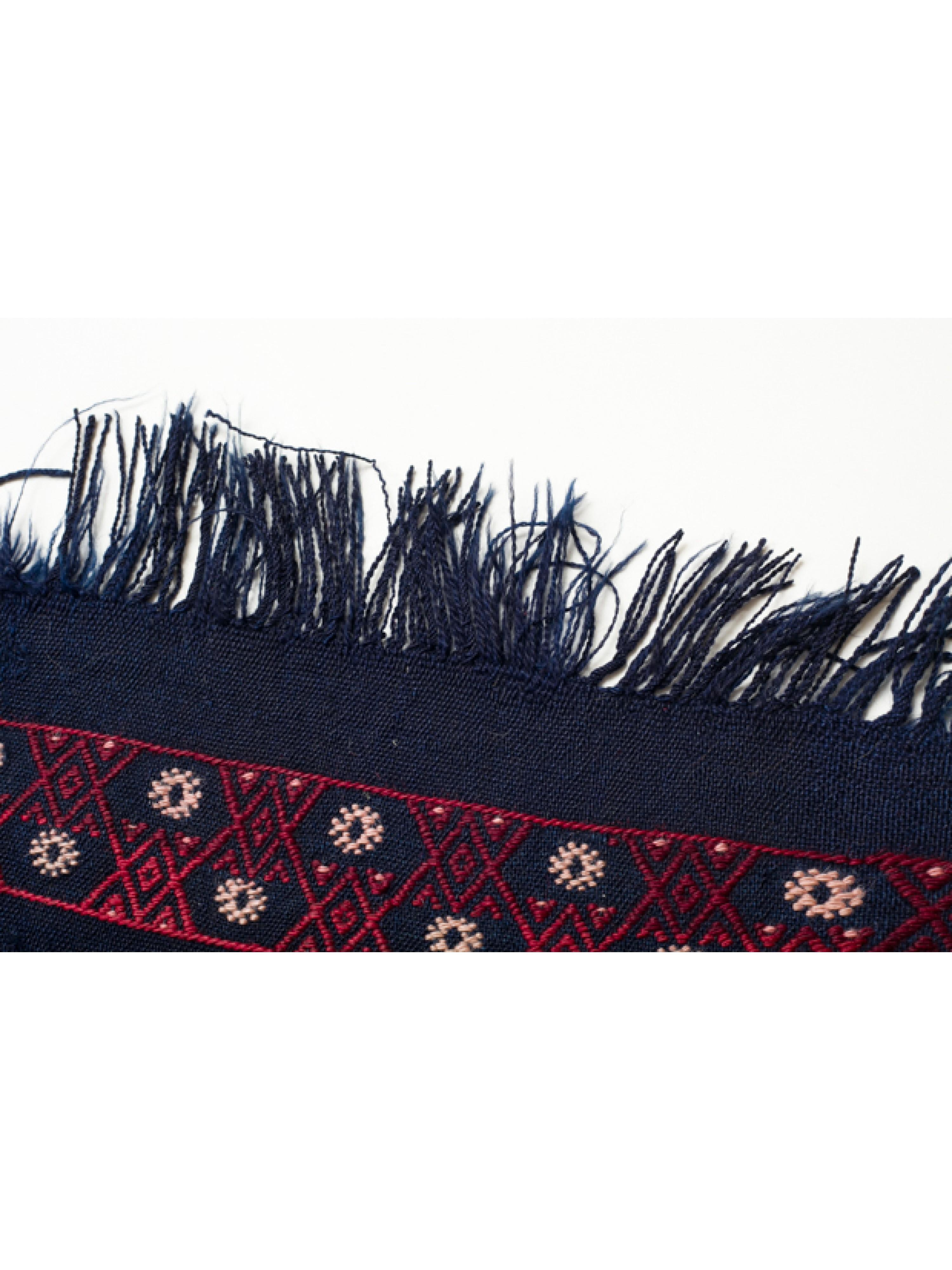 Antiker Kaukasus Verneh Läufer Kilim Teppich, Alter Kaukasischer Verne Teppich (Wolle) im Angebot