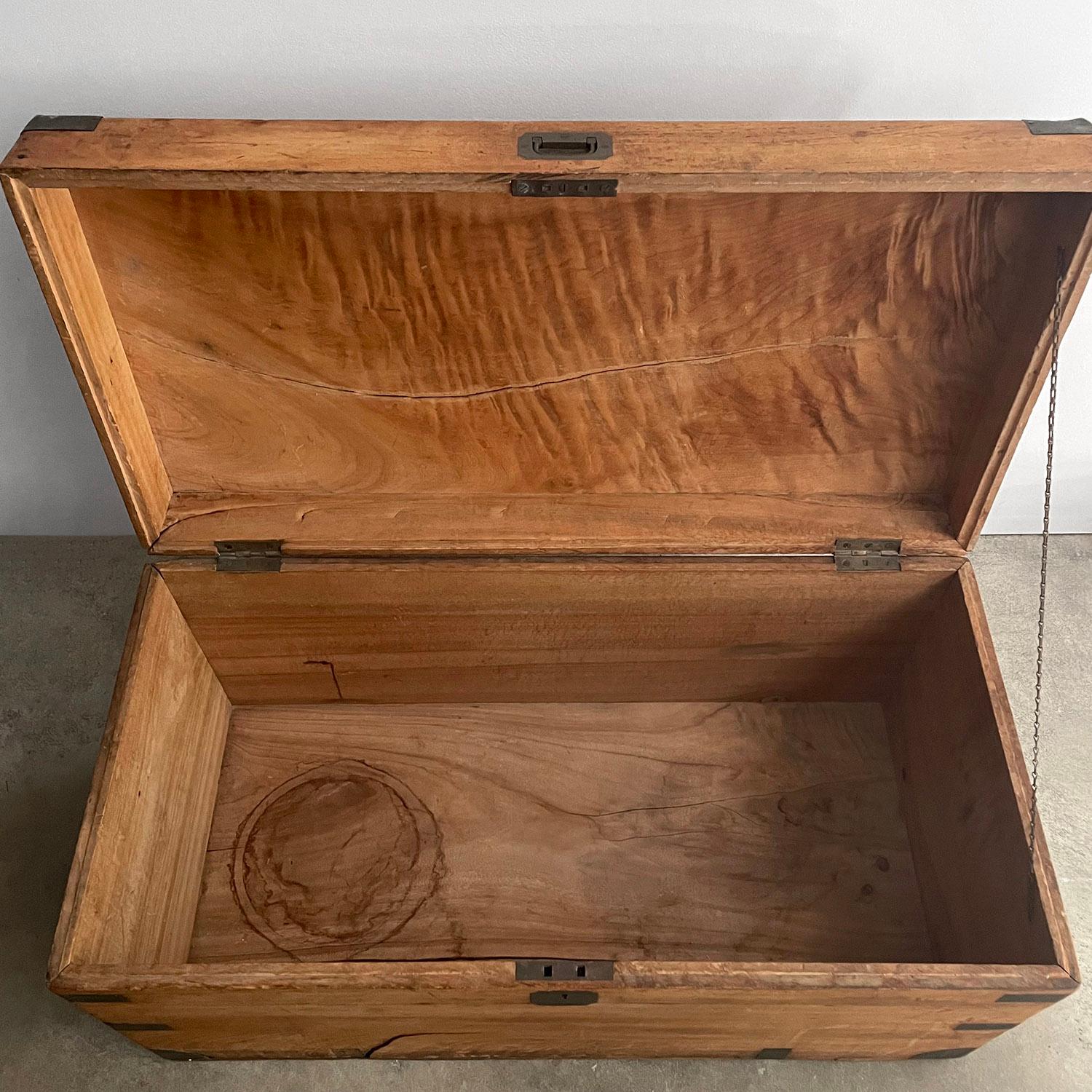Antique Cedar Wood Storage Bench Chest For Sale 13