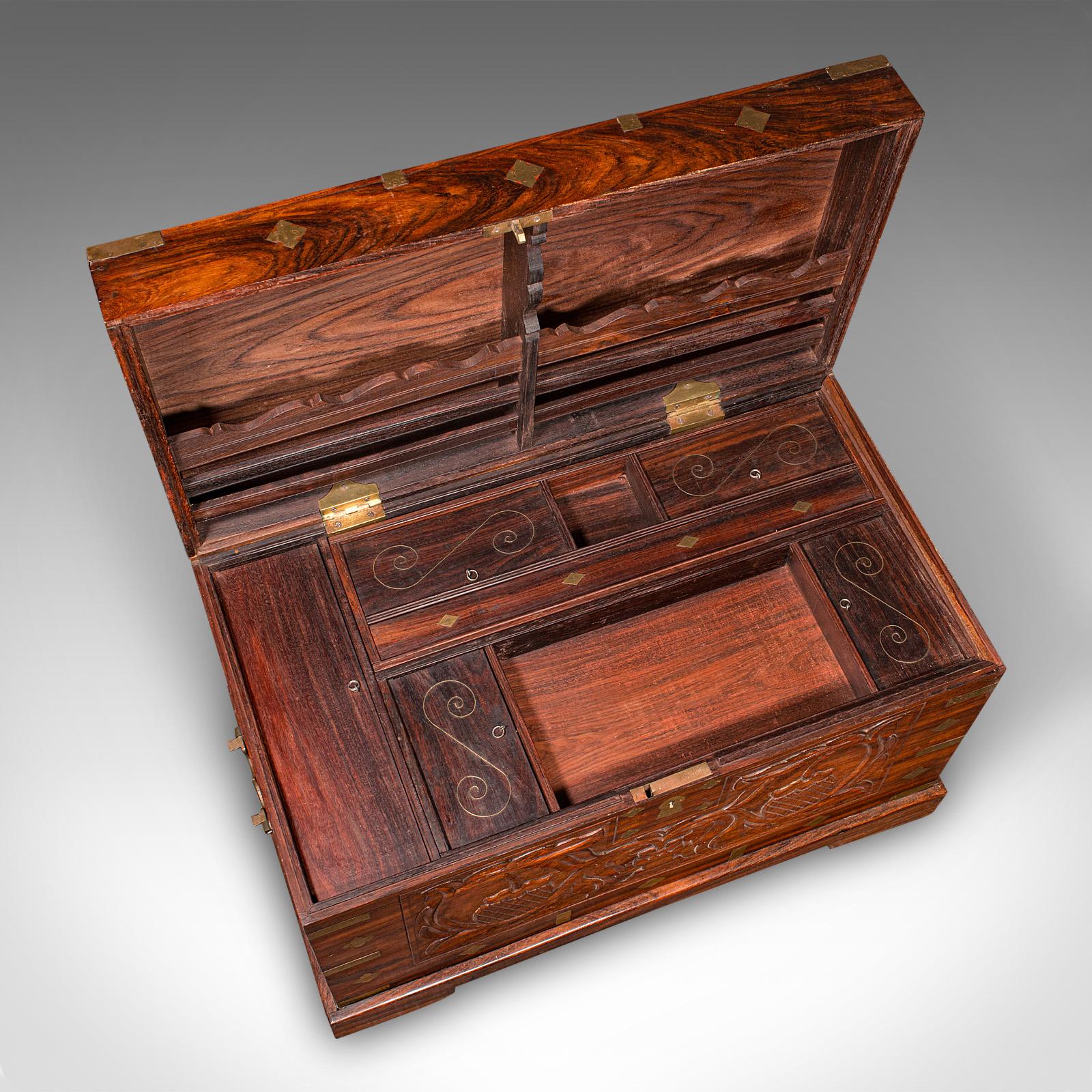 Antike Celebration Chest, Indisch, Teak, Messing, Truhe, Couchtisch, Viktorianisch im Angebot 3