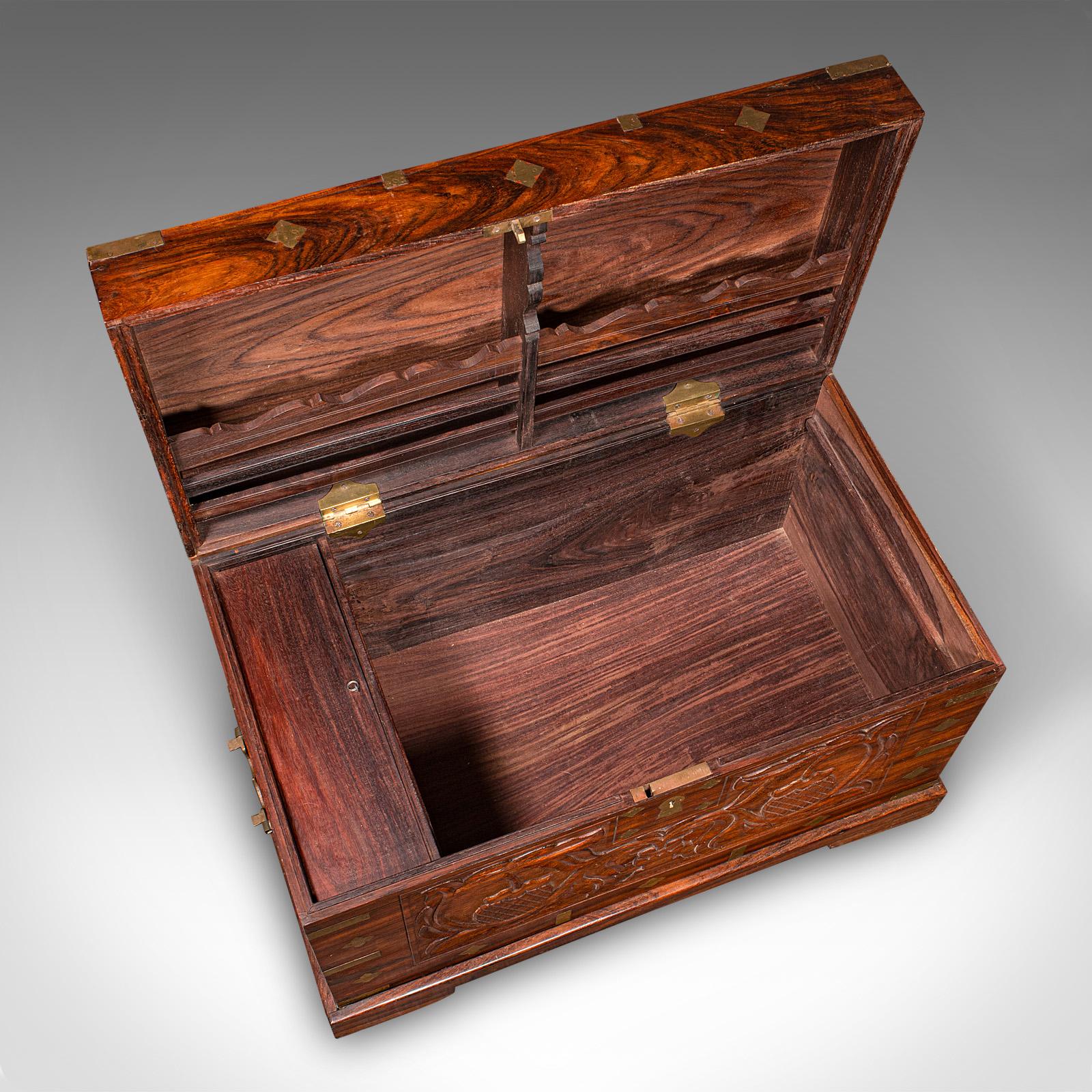 Antike Celebration Chest, Indisch, Teak, Messing, Truhe, Couchtisch, Viktorianisch im Angebot 4