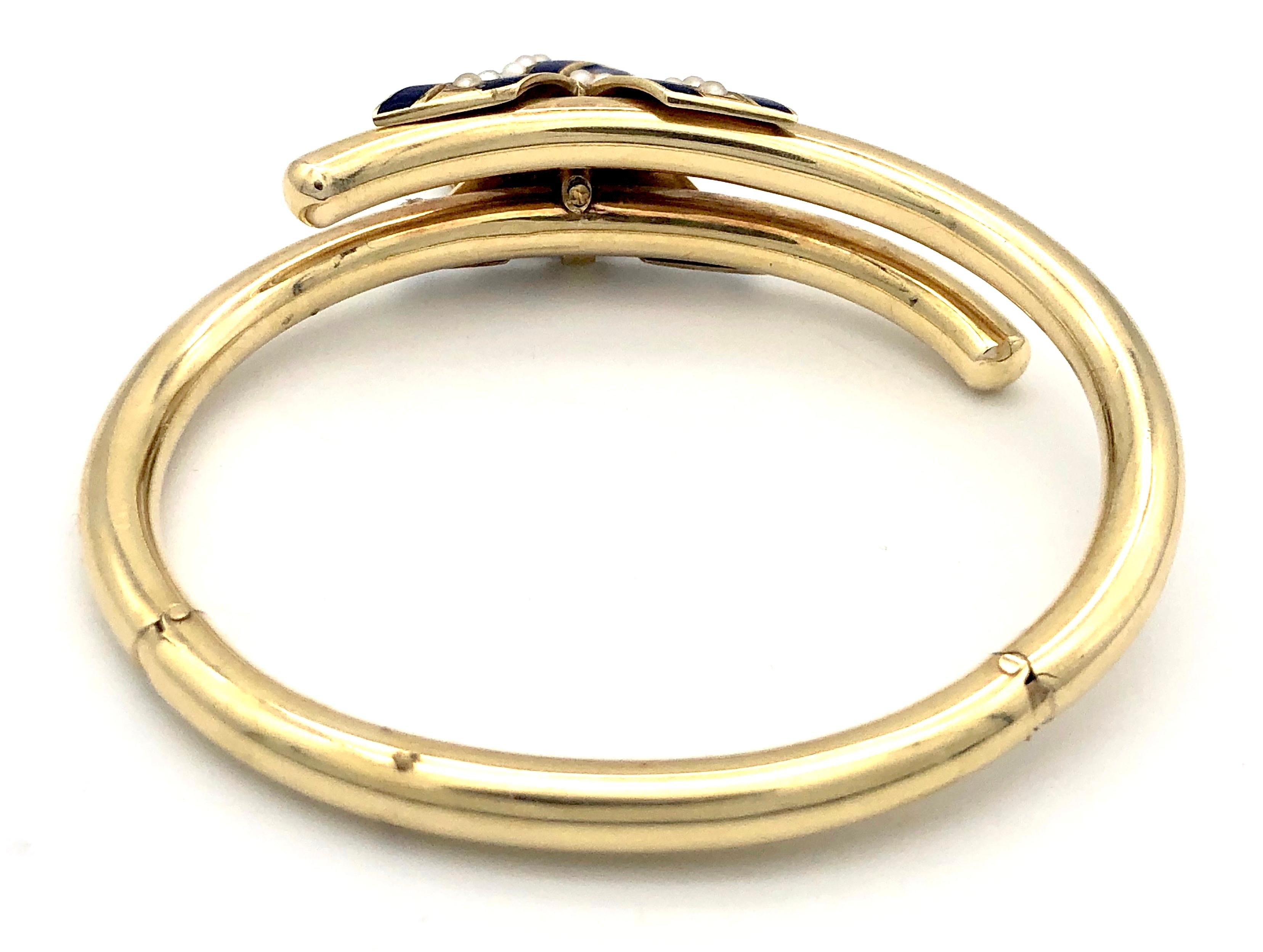 Antique Celtic Eternity Knot Symbol Orient Pearls 15 Karat Gold Bracelet Locket For Sale 1