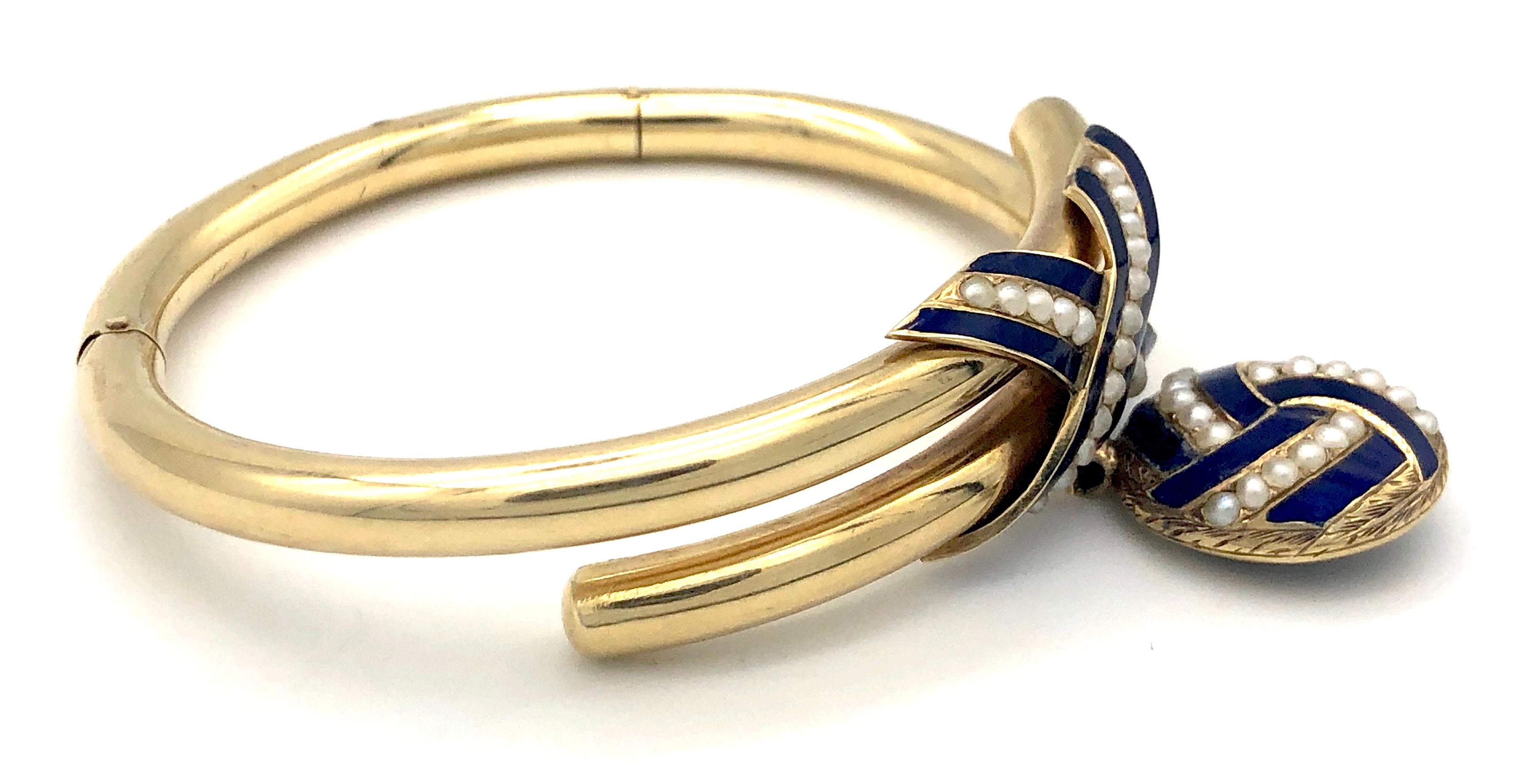 Early Victorian Antique Celtic Eternity Knot Symbol Orient Pearls 15 Karat Gold Bracelet Locket For Sale