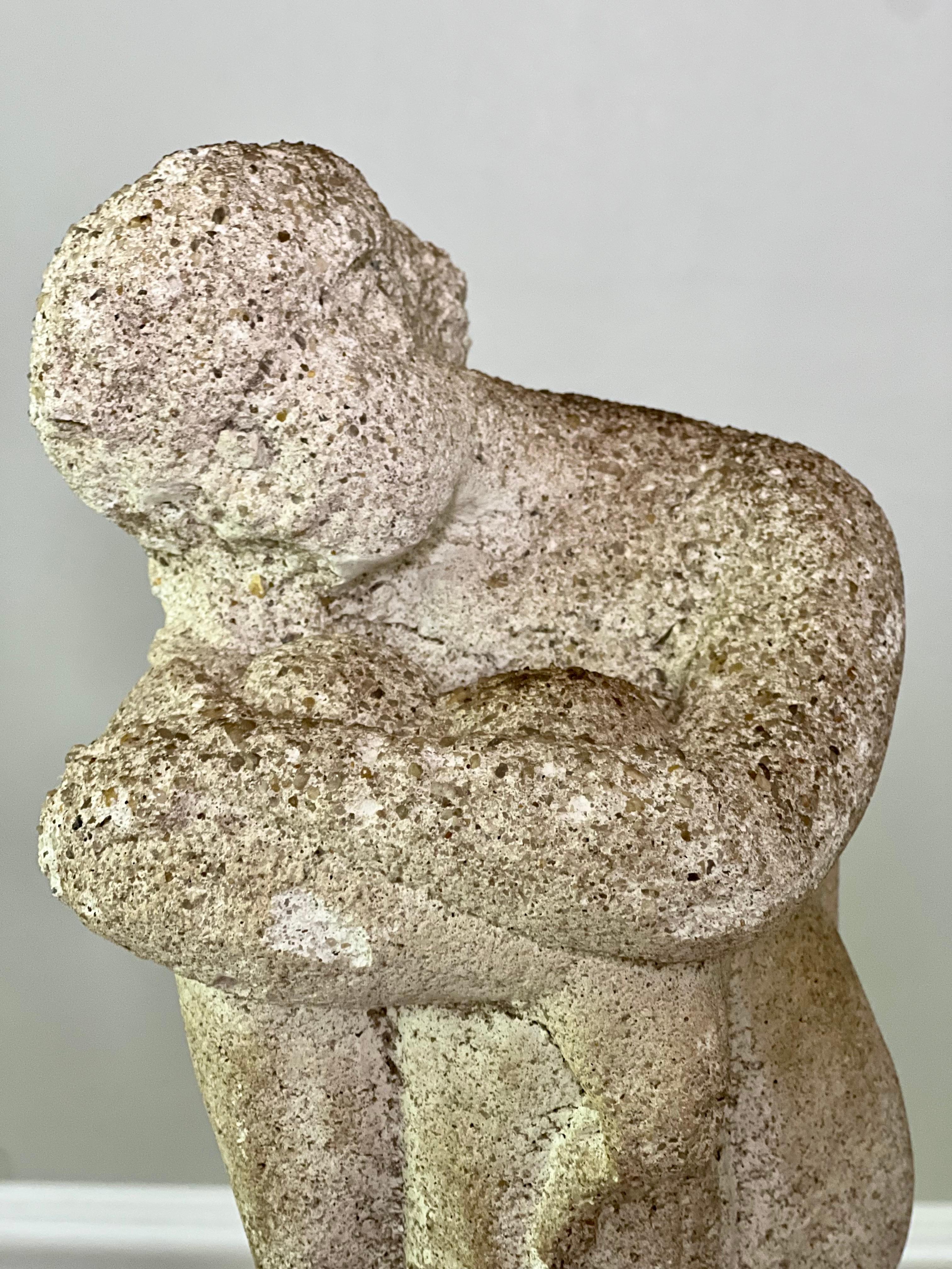 Fine XIX secolo Statua antica in cemento di una donna in posa pensierosa in vendita