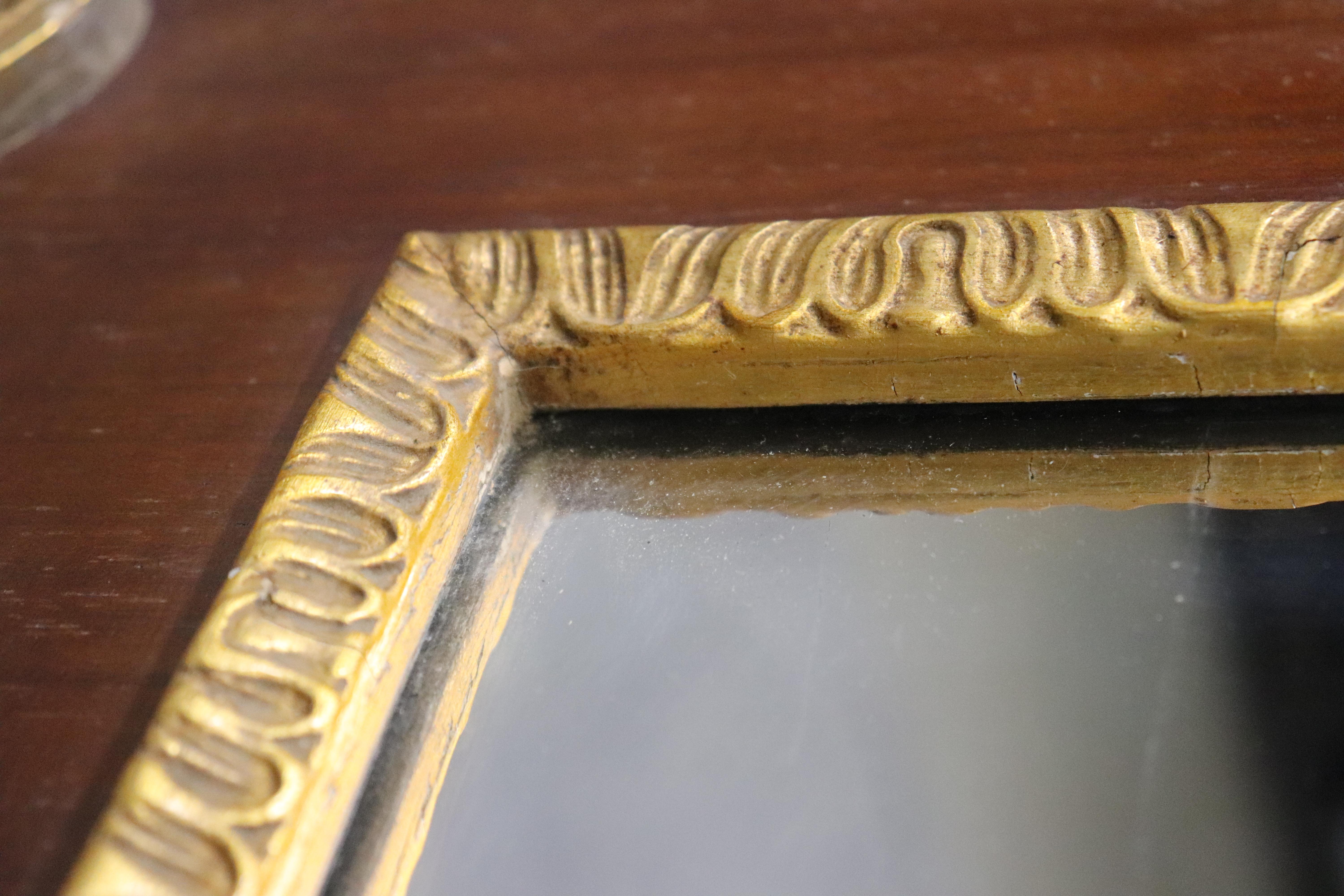Antique miroir mural fédéral américain du centenaire, sculpté d'un aigle et en acajou doré en vente 10