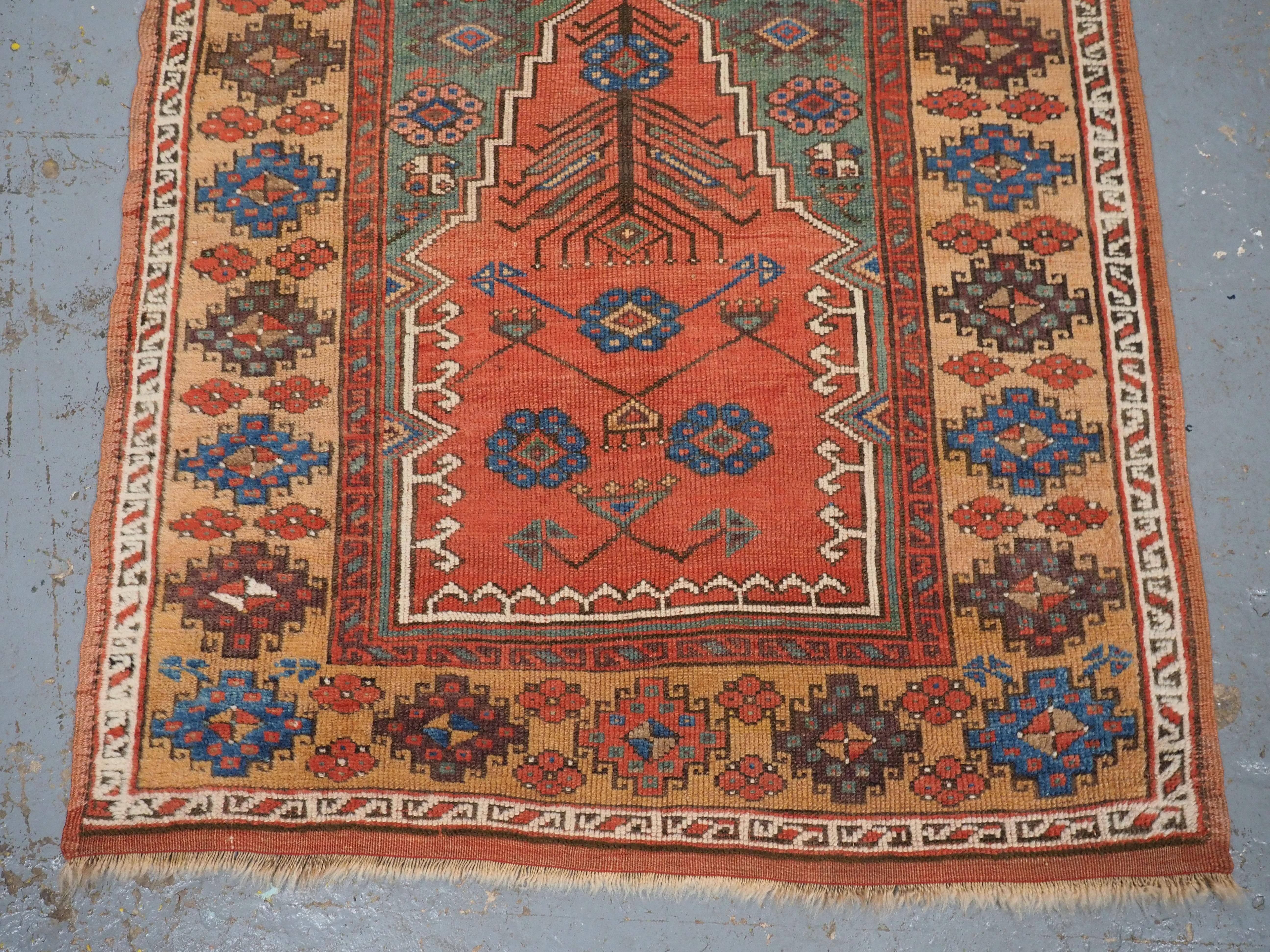Antique Central Anatolian Konya region village prayer rug.  Circa 1850. In Good Condition For Sale In Moreton-In-Marsh, GB