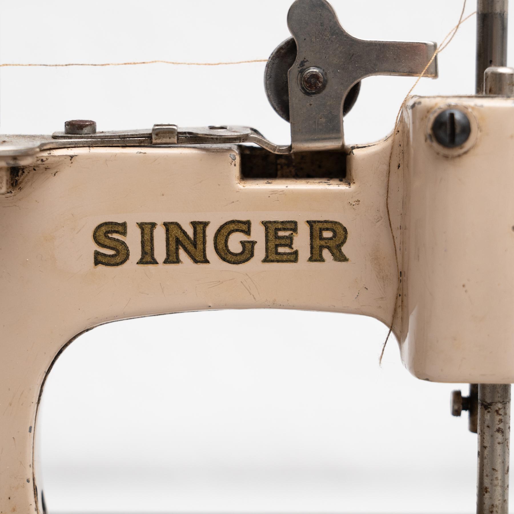 Antique Century Traditional Toy Singer Sewing Machine Reproduction, circa 1950 For Sale 4