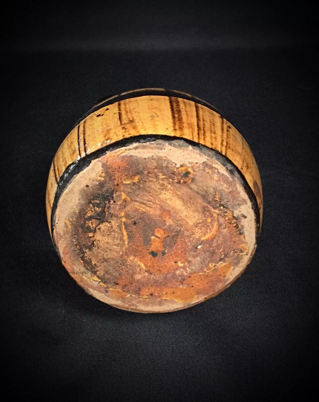 Jarra de cerámica antigua en forma de barril - Encantador diseño vintage - 2Y272 Cerámico en venta
