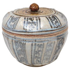 Antica scatola rivestita in ceramica proveniente dalle fornaci di Sawankhalok, Thailandia