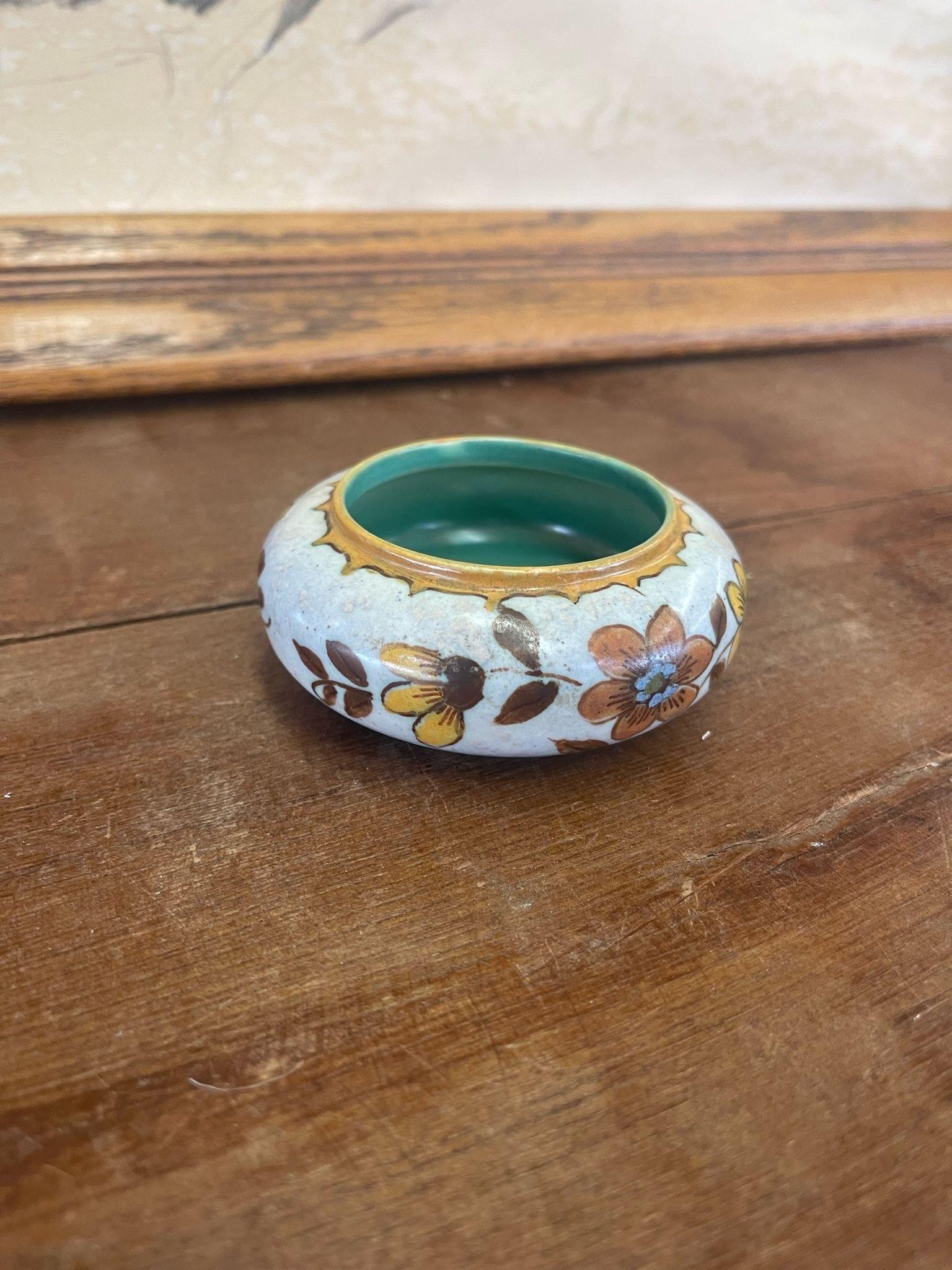 Mid-Century Modern Antique Ceramic Hand Painted Bowl Imported From Holland. Circ 1903 For Sale