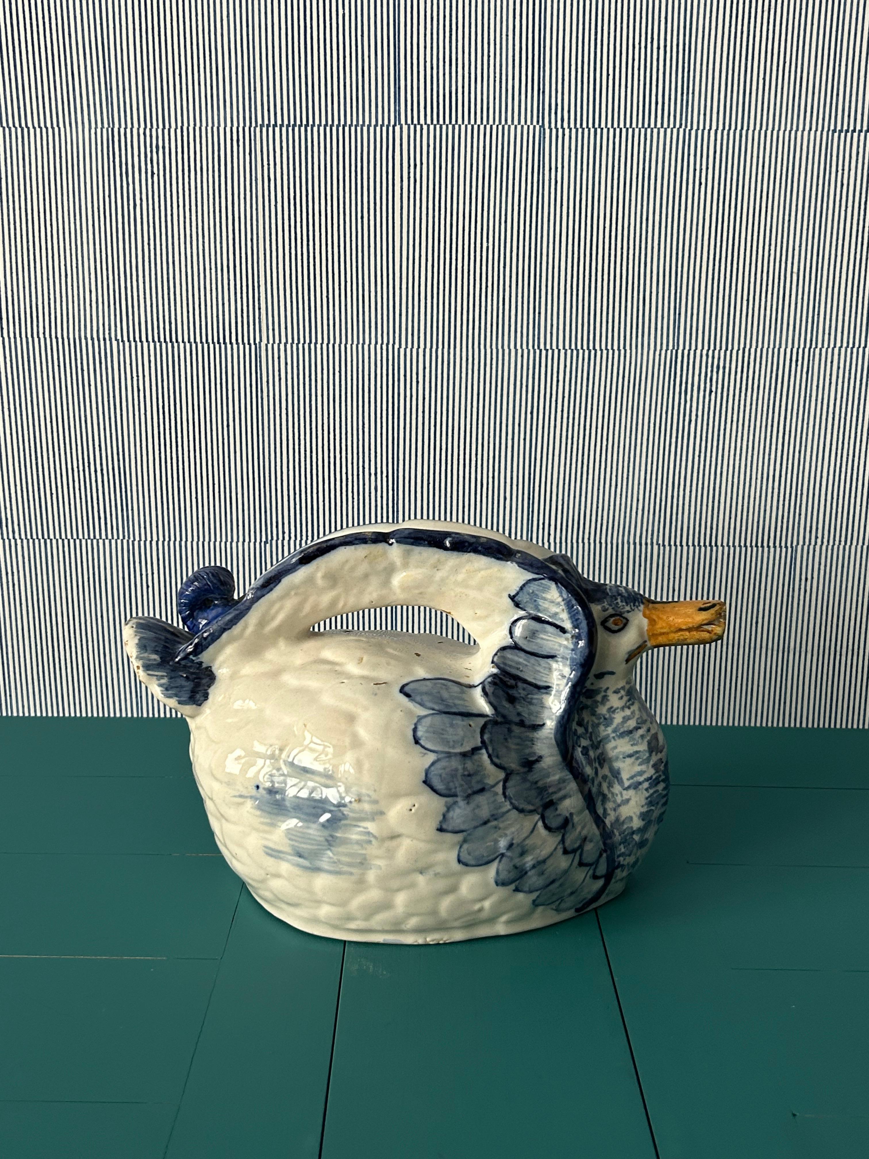 Antique Ceramic Pitcher in The Shape of a Duck, Portugal, 19th Century In Good Condition For Sale In Copenhagen K, DK