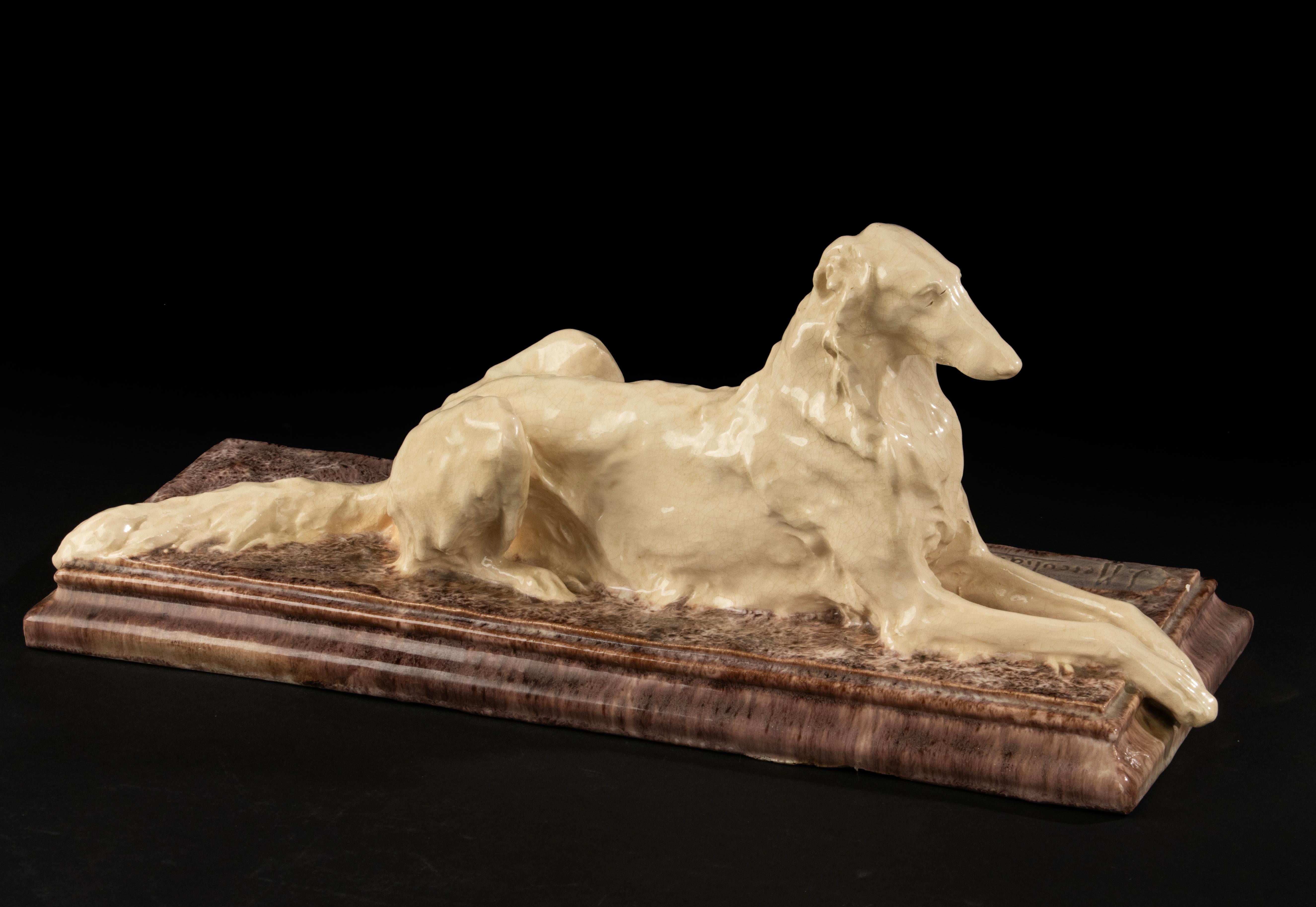 Escultura de cerámica antigua de un perro Borzoi - Jacques Merculiano en venta 4