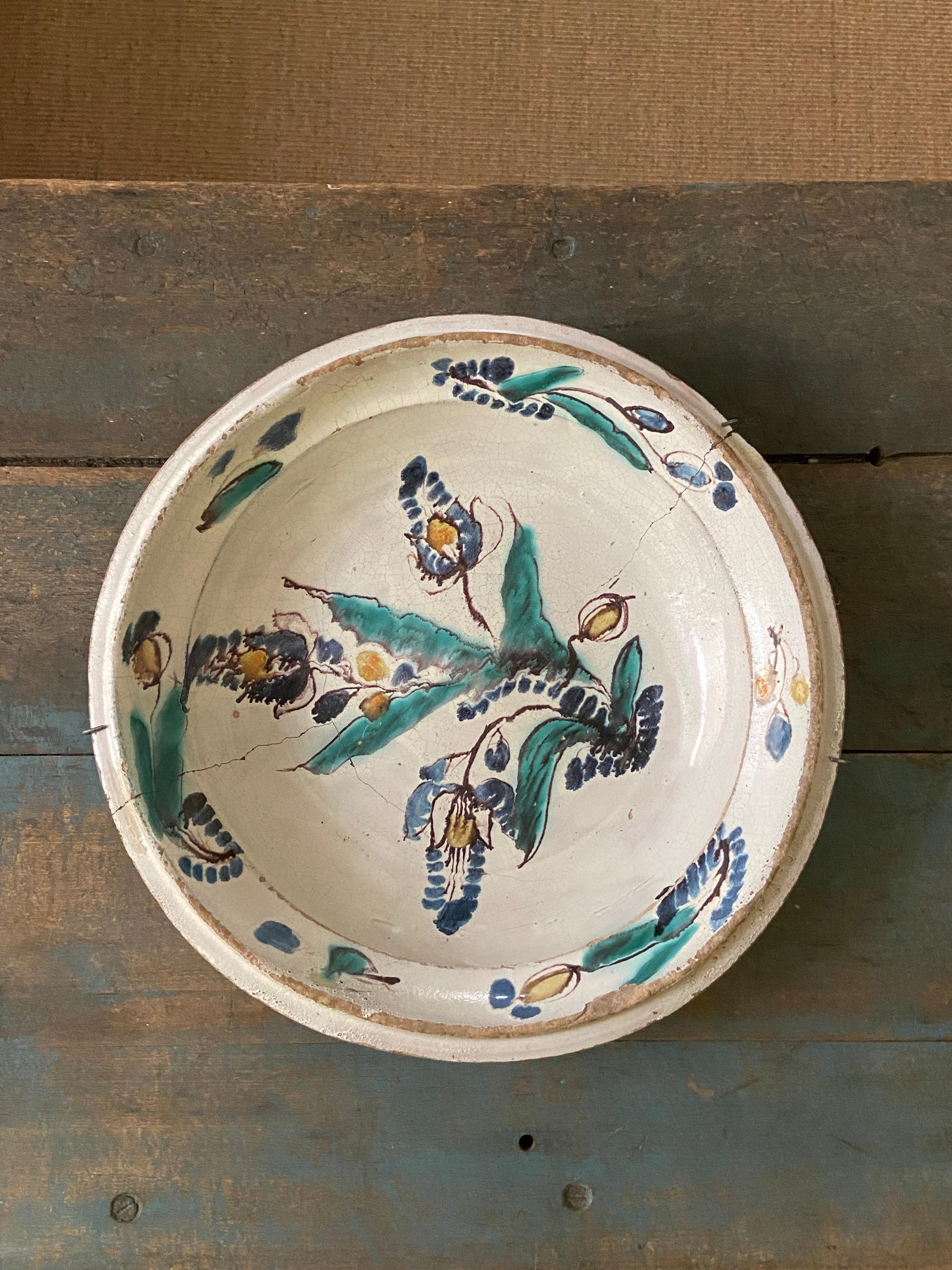 Antique Ceramic Wall-Hung Plate with Painted Decorations, Germany, 19th Century In Good Condition In Copenhagen K, DK