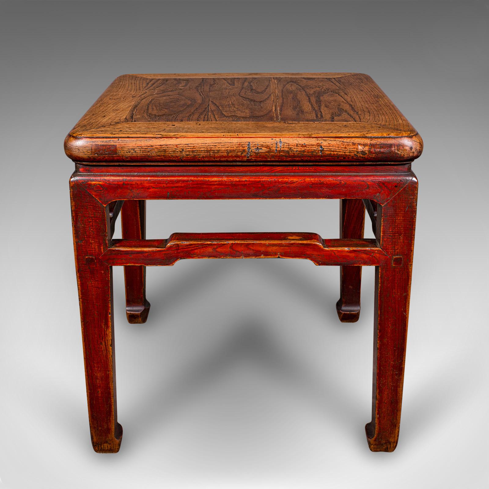 Japonais Table Chabudai japonaise ancienne, en orme, thé, agenouillée, Meiji, victorienne, vers 1900 en vente