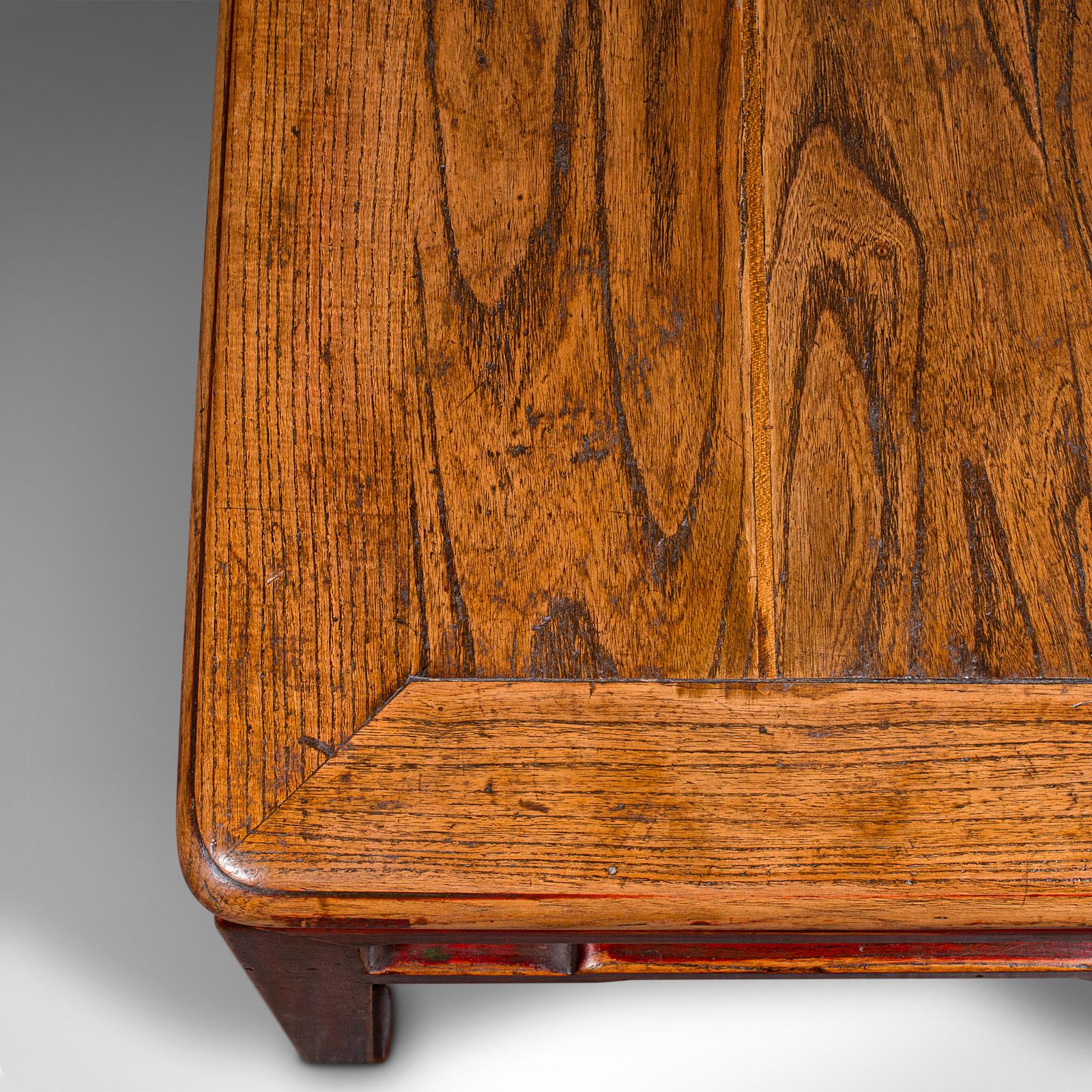 Table Chabudai japonaise ancienne, en orme, thé, agenouillée, Meiji, victorienne, vers 1900 en vente 1