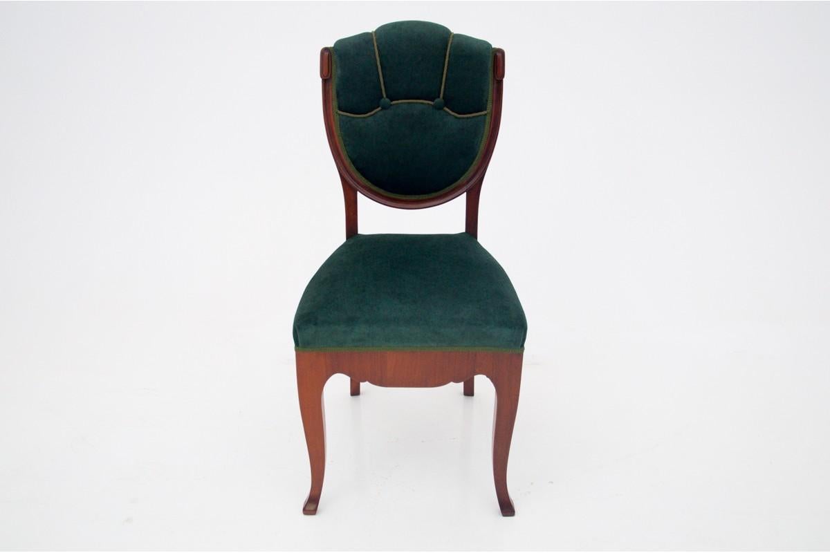 Antike Stühle aus der Zeit um 1910. (Stoff) im Angebot