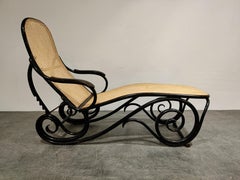 Antique Chaise Longue by Michael Thonet for Thonet Model 9702, 1920s