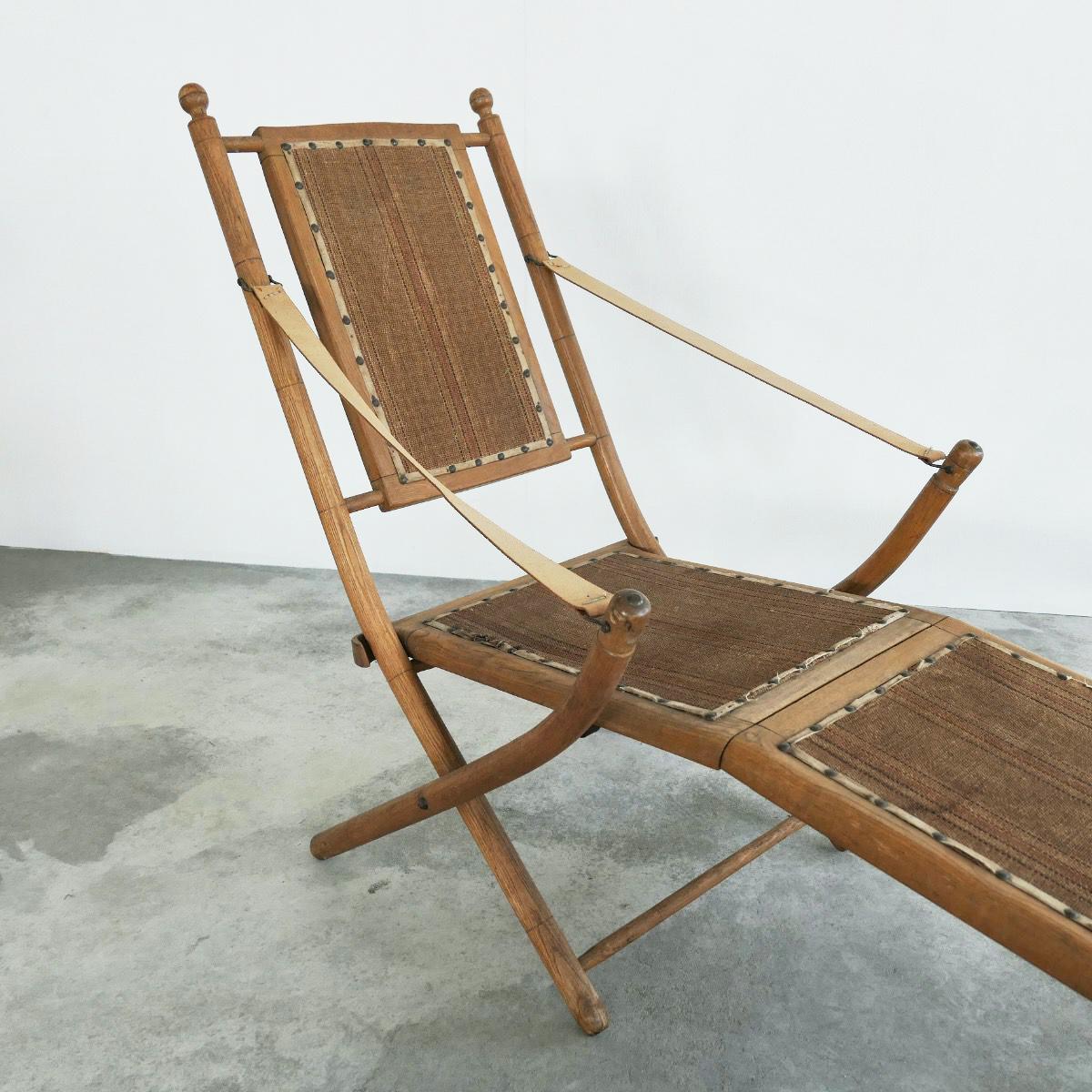 Fait main Chaise longue ou fauteuil de canapé ancien en chêne en vente