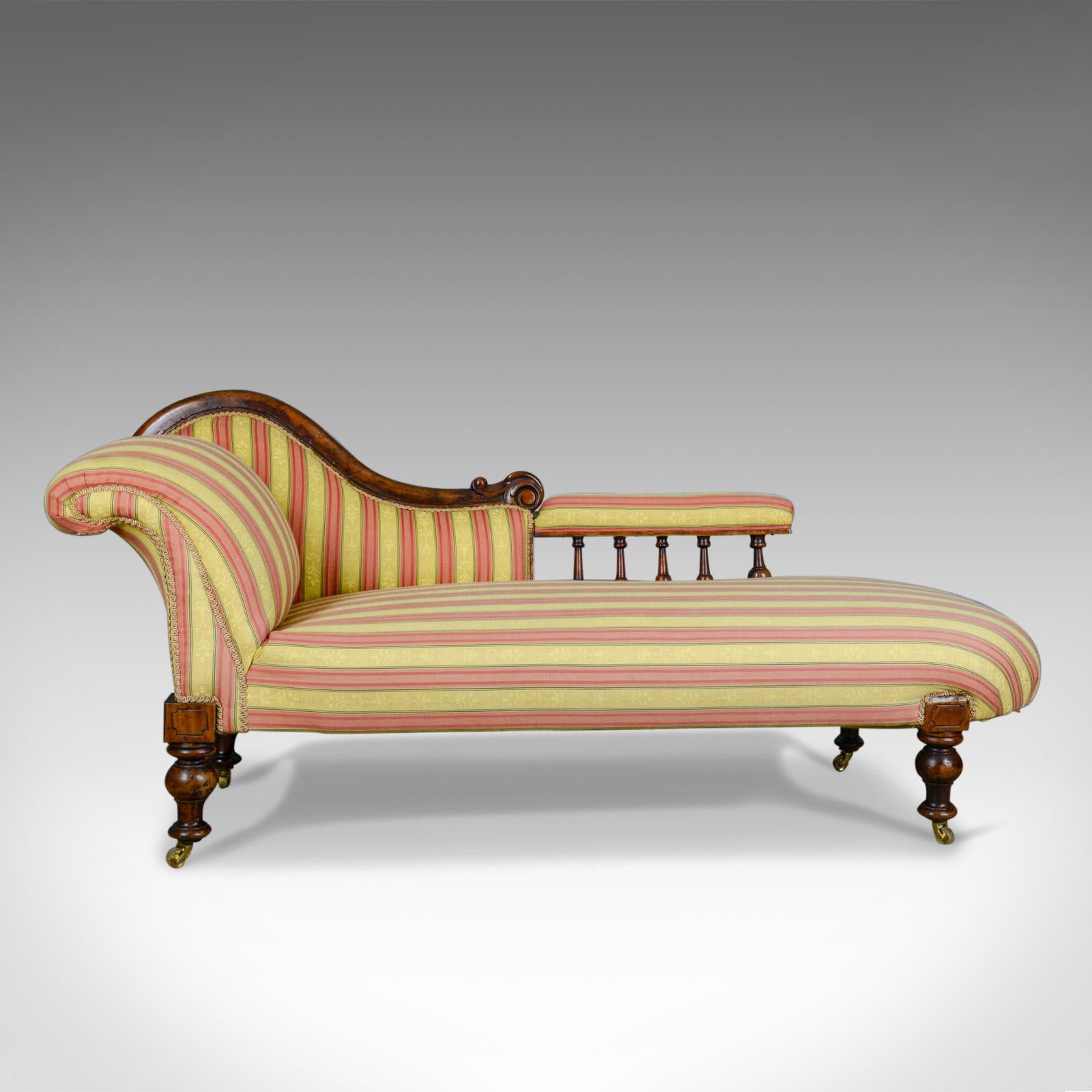 end of bed chaise lounge