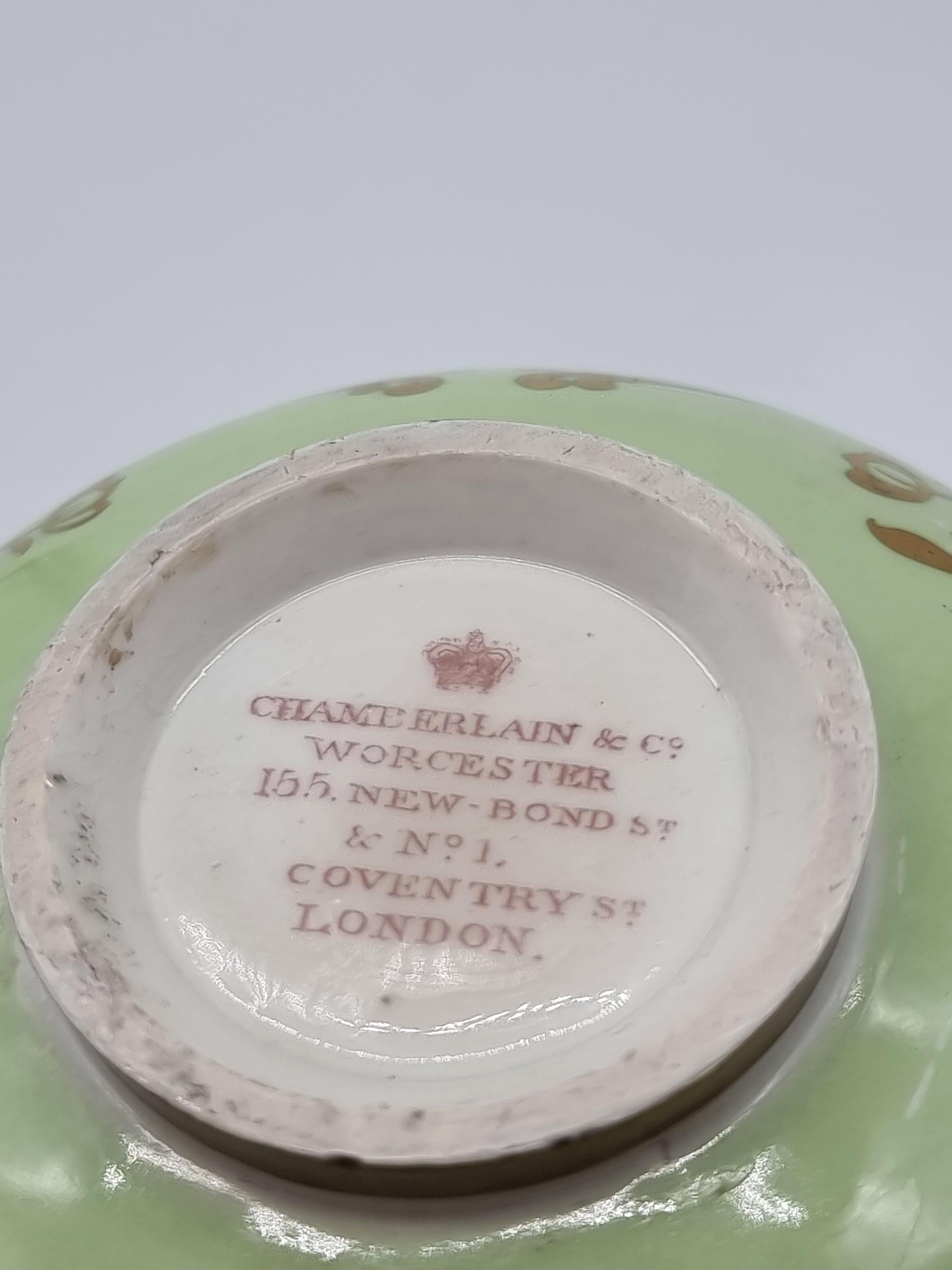 Antike Chamberlain and Co. Handbemalte Worcester-Vase mit Blumenmotiven, um 1830 im Angebot 6