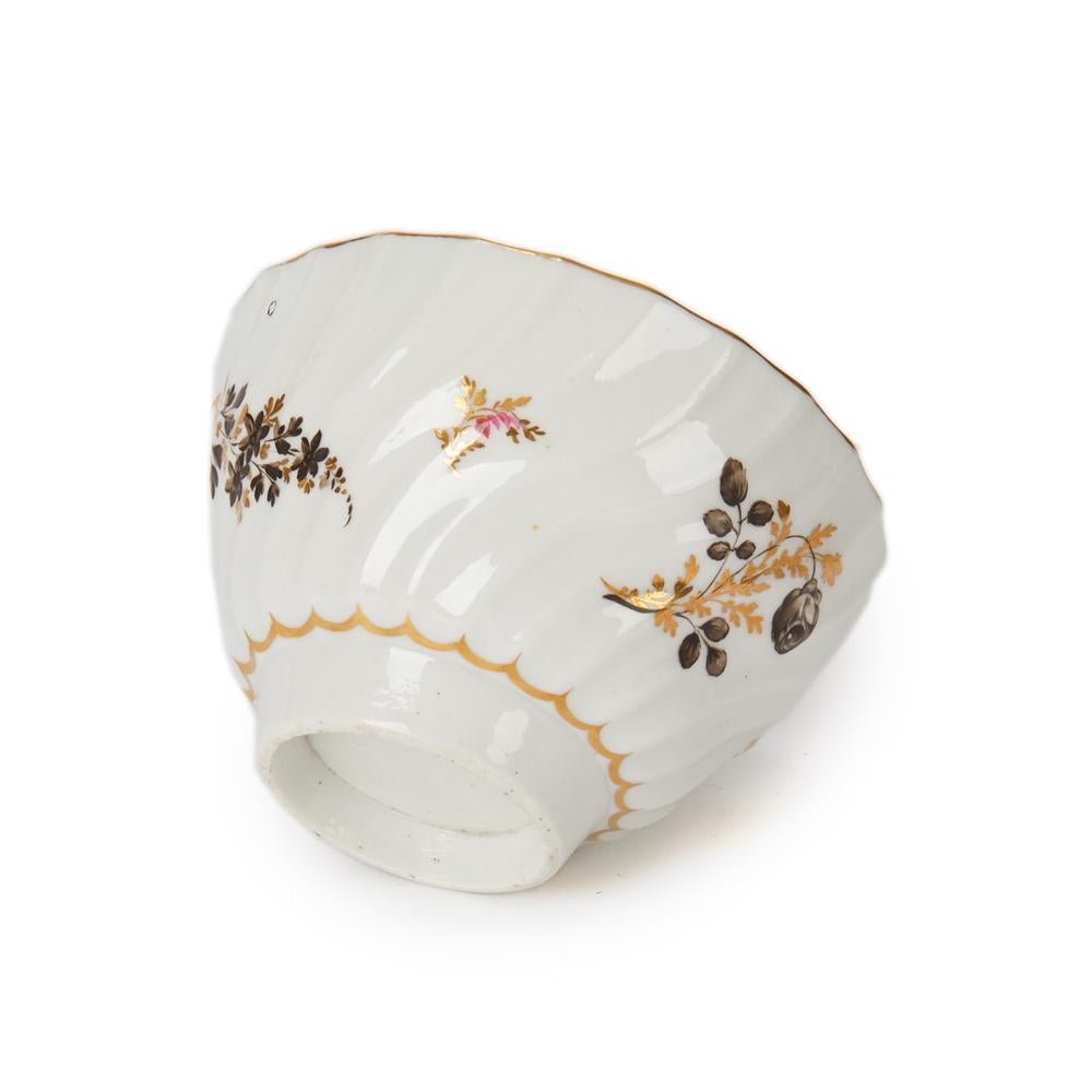 Antique Chamberlain Worcester White Floral Porcelain Tea Service, 18th Century 4