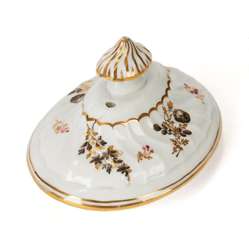 Antique Chamberlain Worcester White Floral Porcelain Tea Service, 18th Century 6