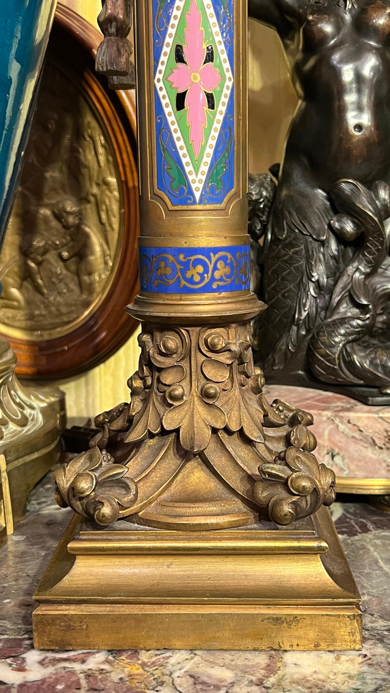 Lampe de table antique Champleve en bronze émaillé attribuée à Caldwell  en vente 5