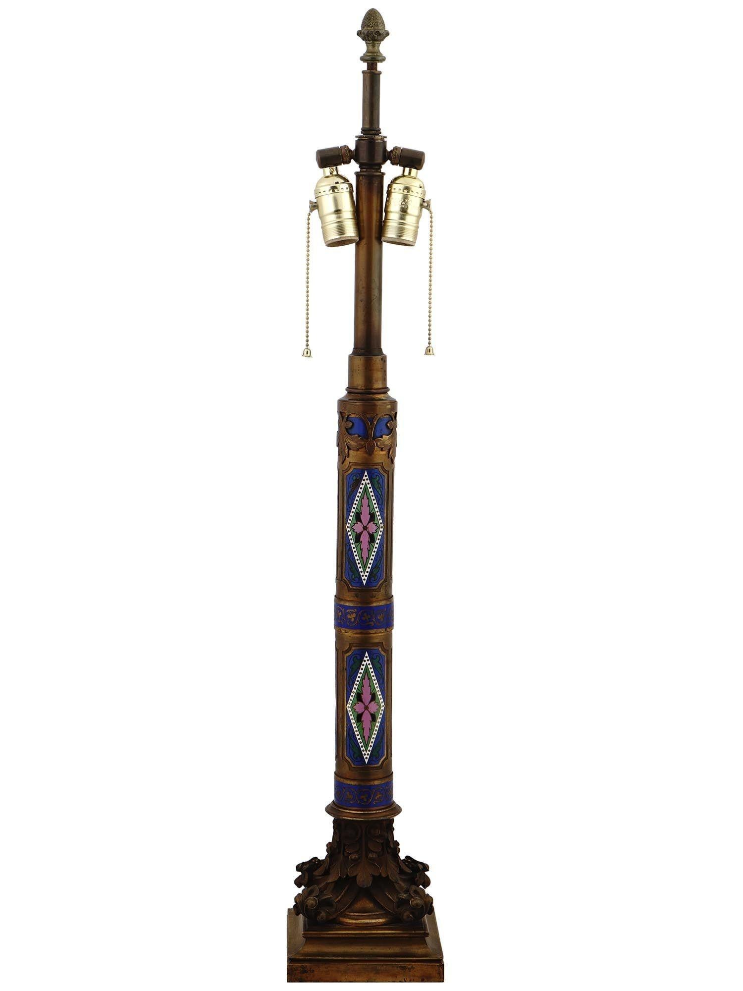 Antike Champleve-Tischlampe aus emaillierter Bronze, Caldwell zugeschrieben  im Angebot 2