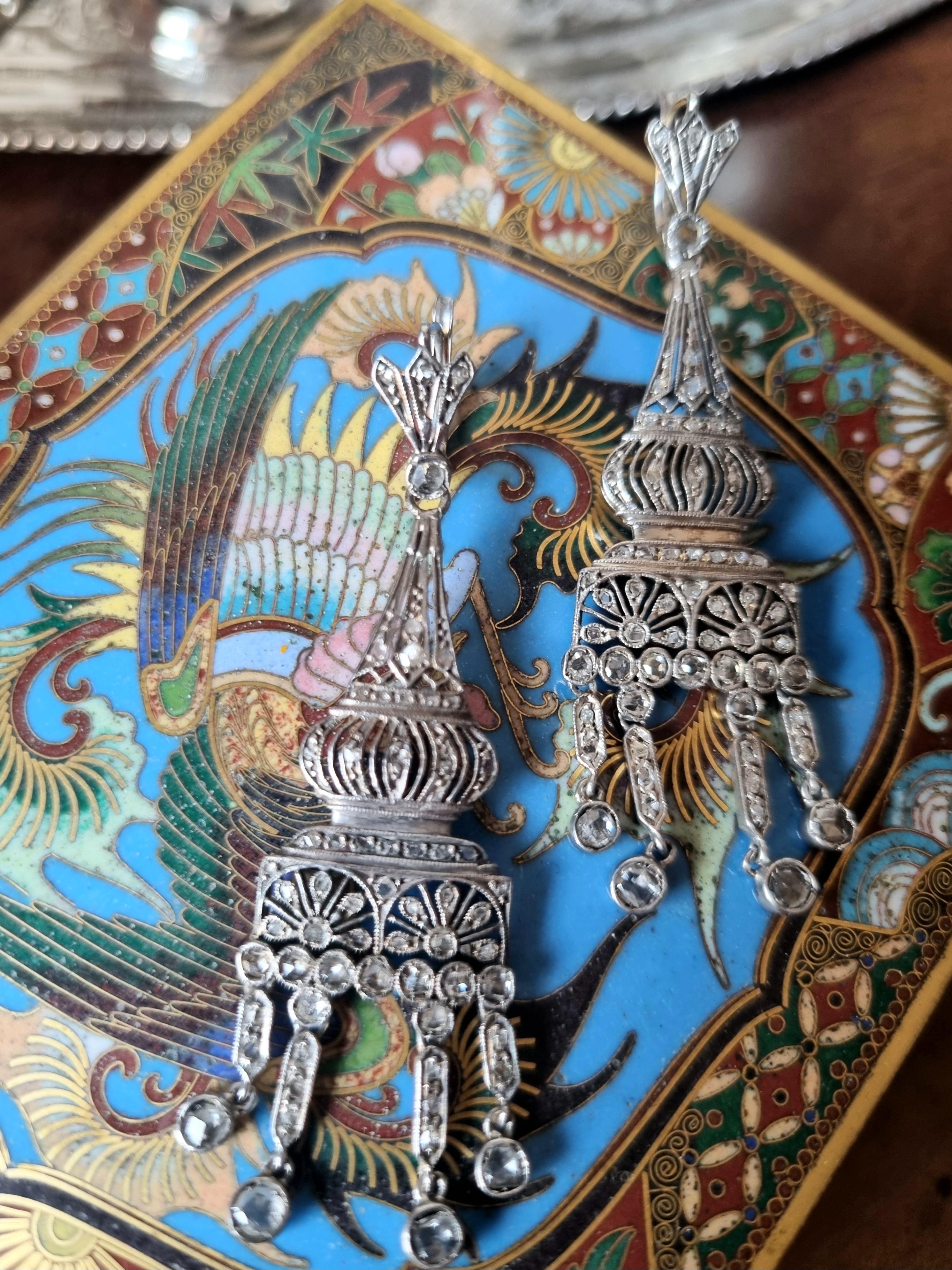 Boucles d'oreilles chandelier anciennes avec diamants taillés en rose, monture en argent, vers 1900 Bon état - En vente à OVIEDO, AS