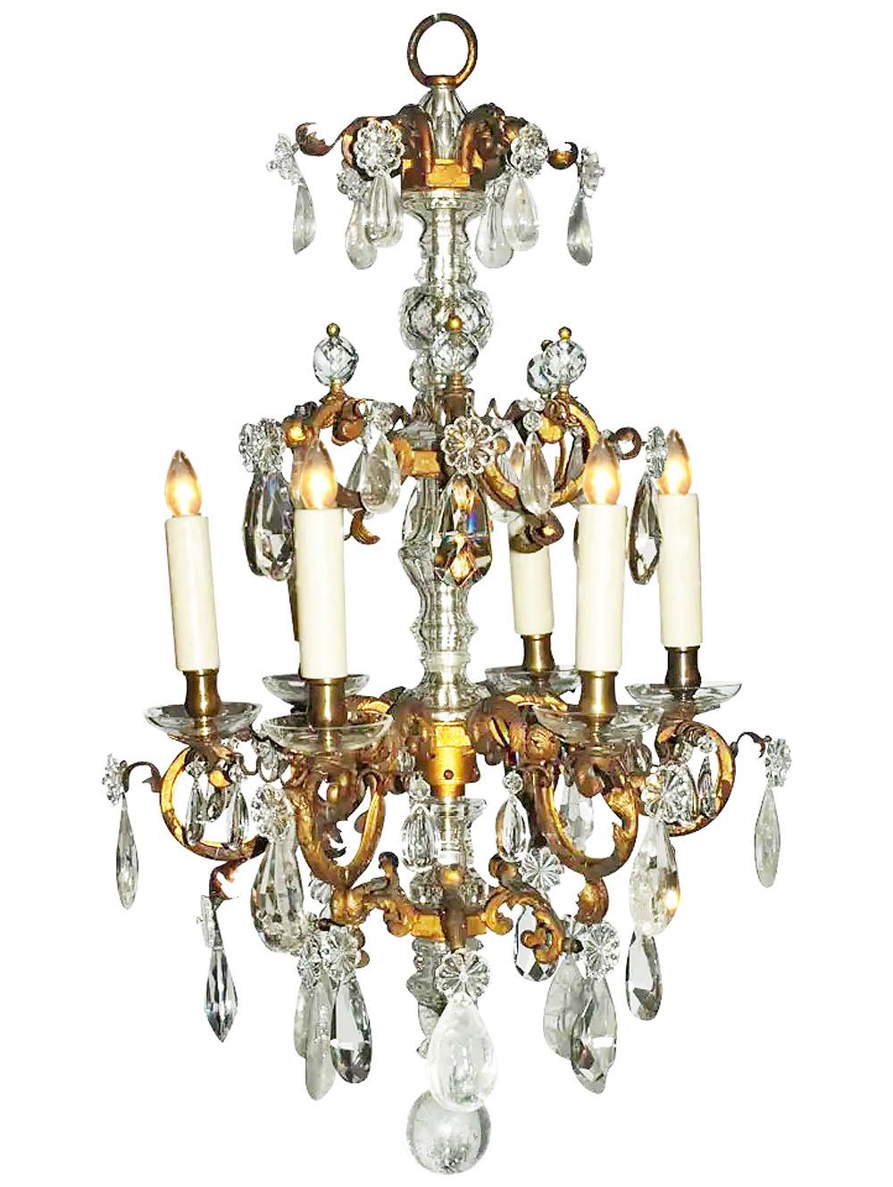 Début du 20ème siècle Lustre ancien. Lustre élégant de style Louis XV en vente