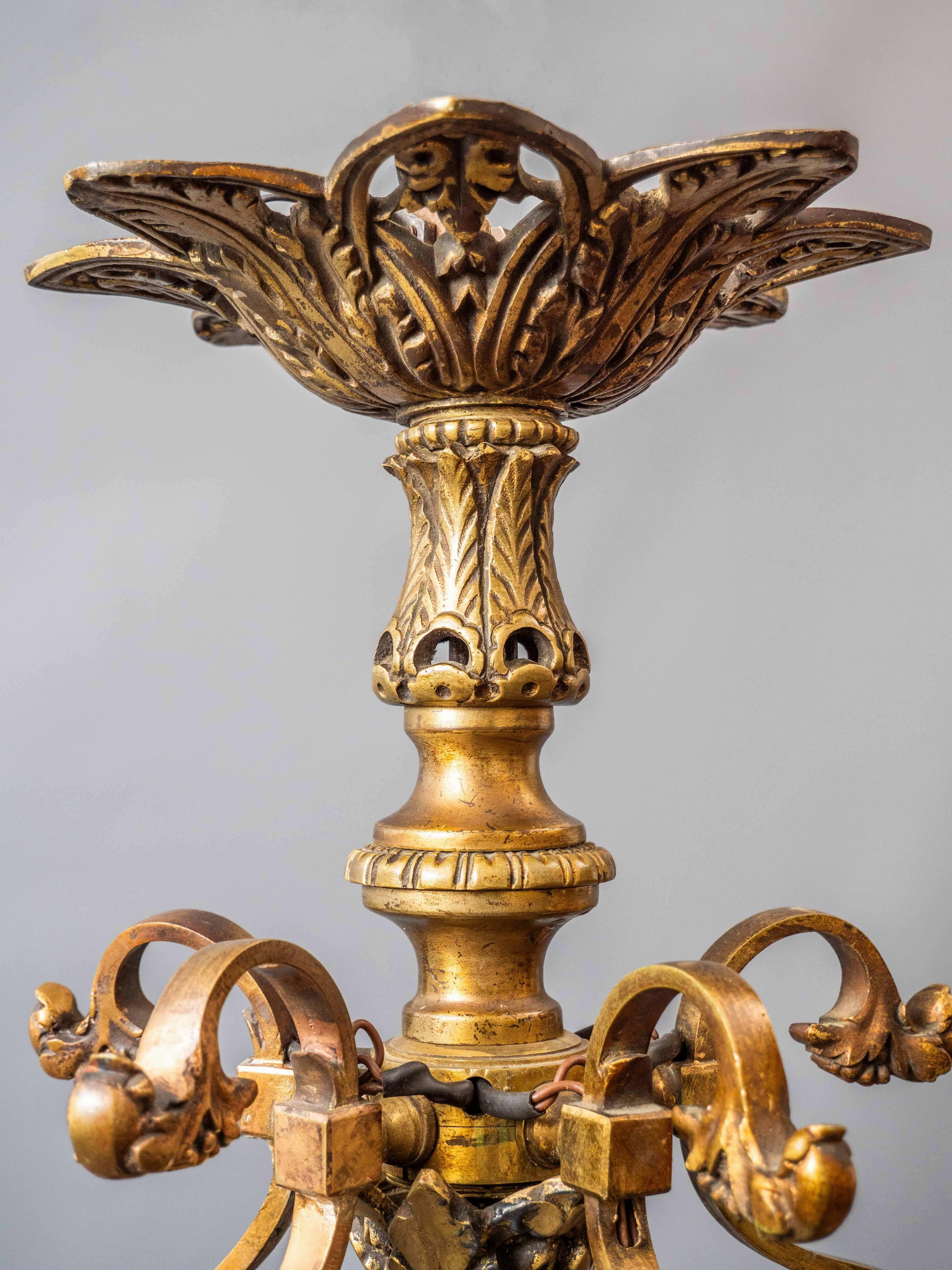 Antique chandelier for 15 bulbs For Sale 2