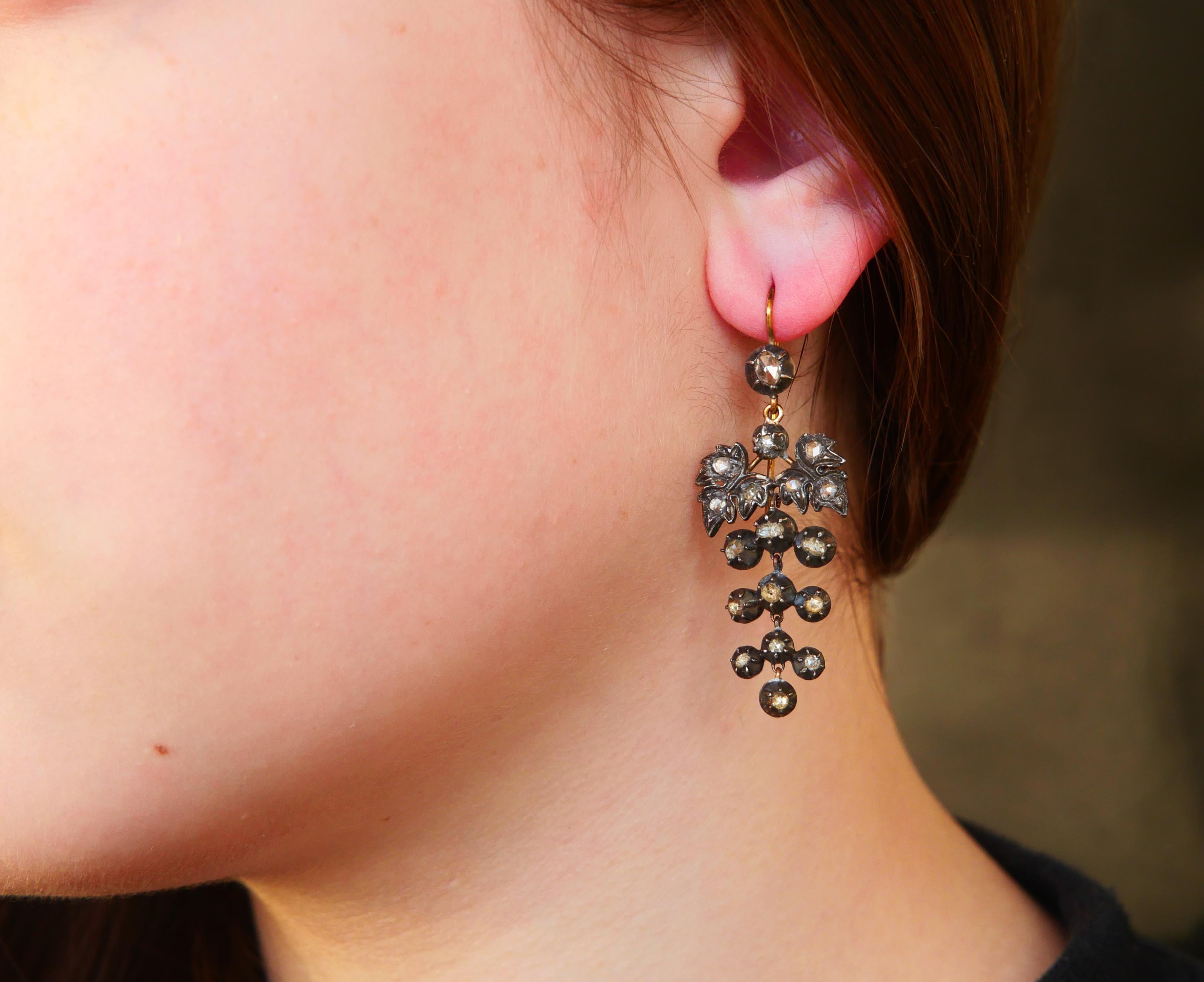 Women's Antique Chandelier Grapes Earrings 3.5ctw Diamonds solid 18K Gold Silver / 14.7g For Sale