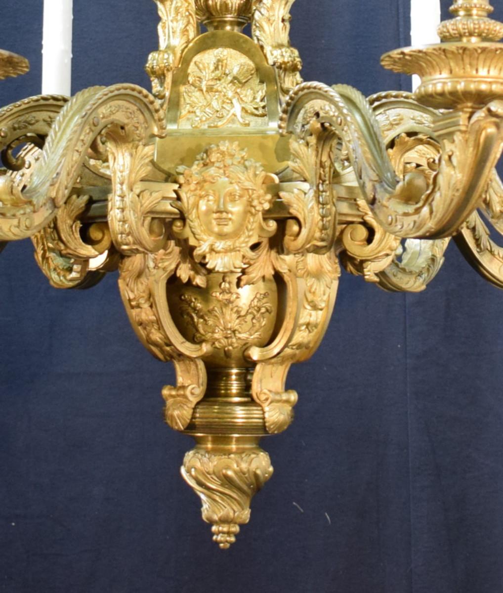 Antiker Kronleuchter im Louis XIV.-Stil (Bronze) im Angebot