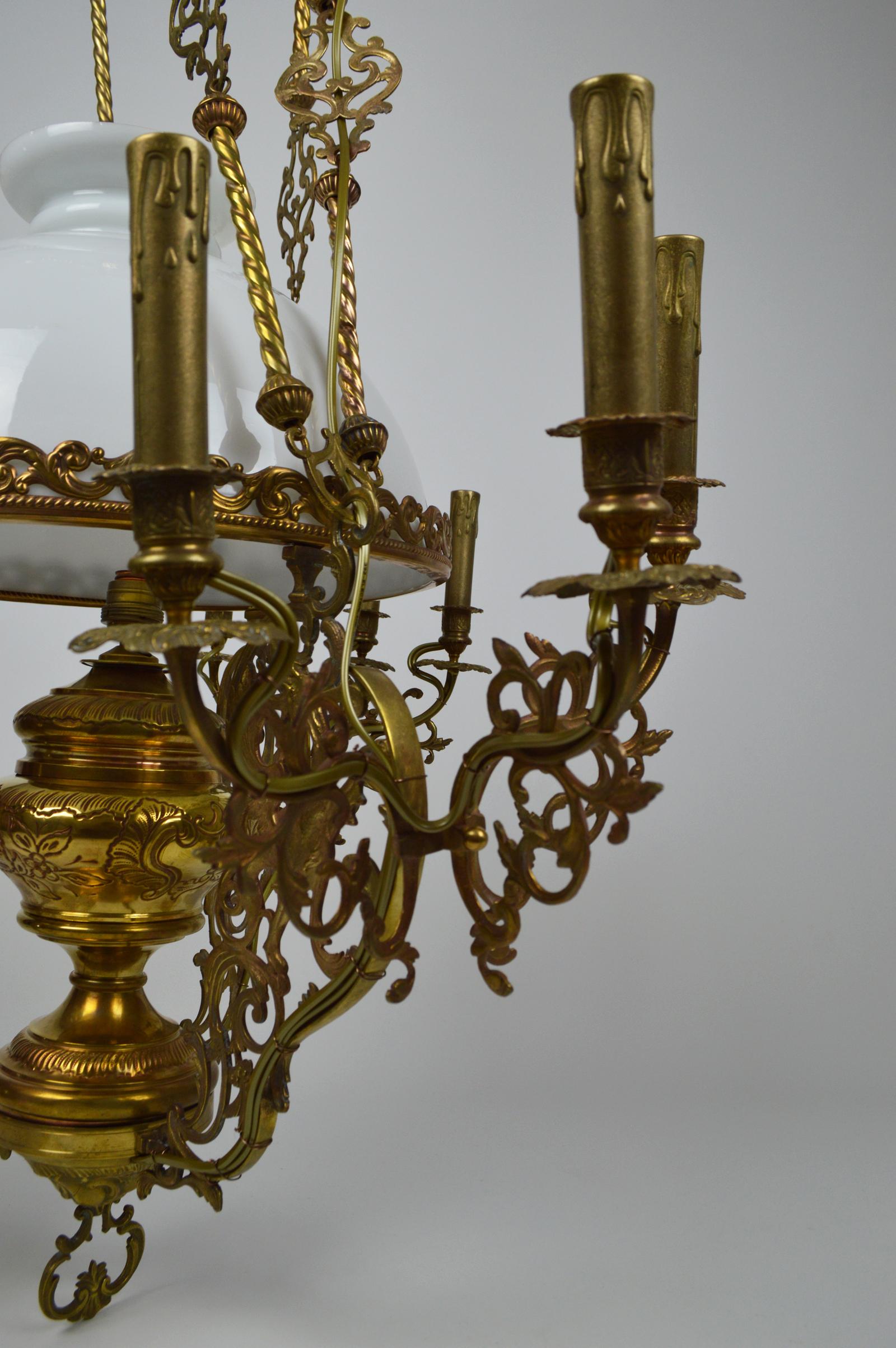 Antique Chandelier with Dragons / Chimeras, in Bronze and Brass, circa 1890 For Sale 1