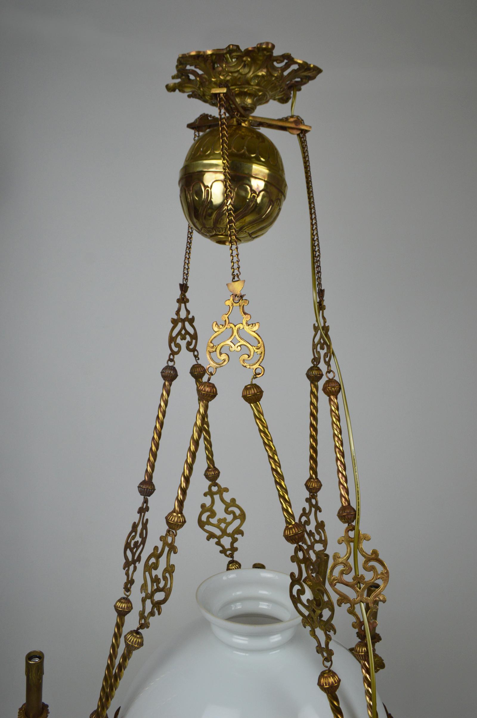 Antique Chandelier with Dragons / Chimeras, in Bronze and Brass, circa 1890 For Sale 8
