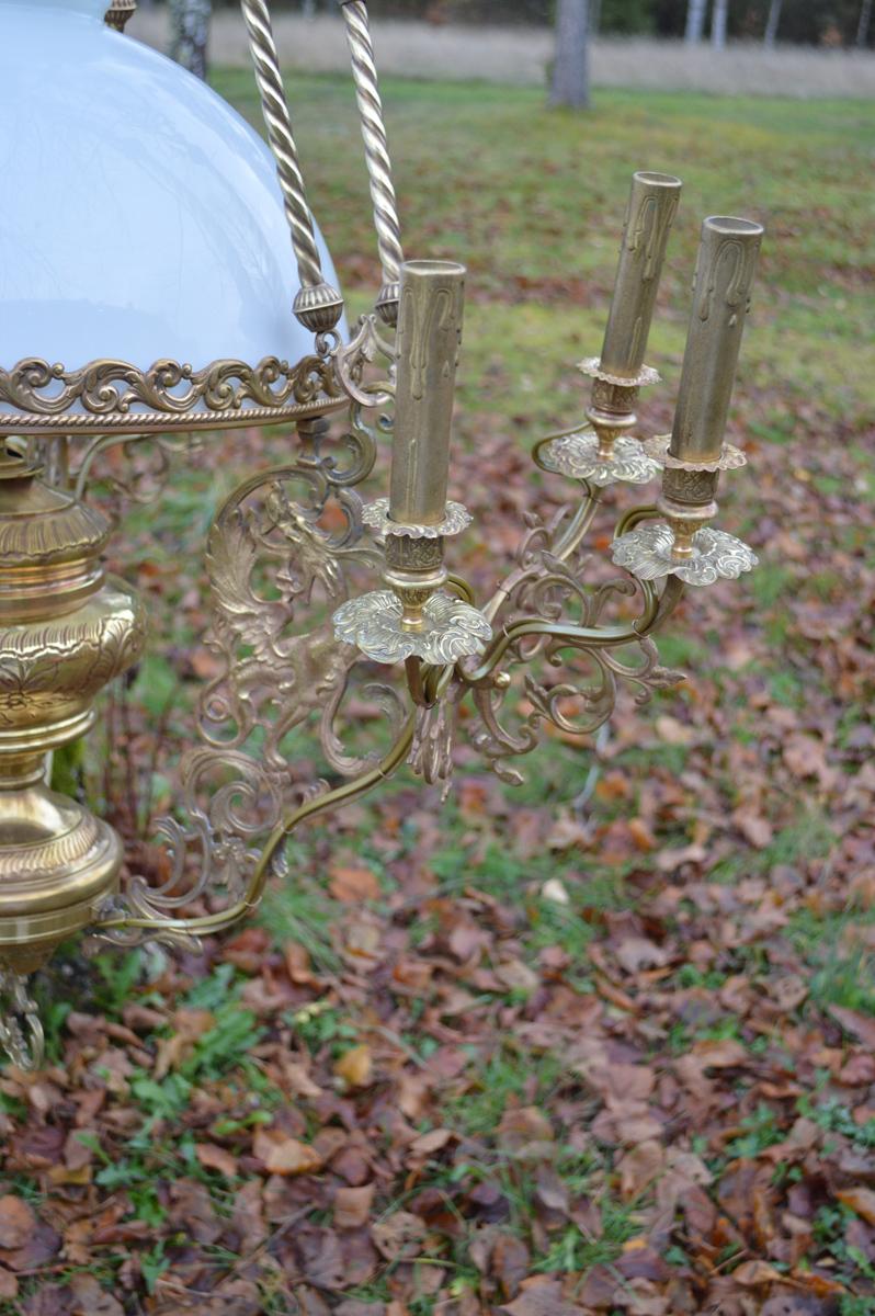 Antique Chandelier with Dragons / Chimeras, in Bronze and Brass, circa 1890 For Sale 3