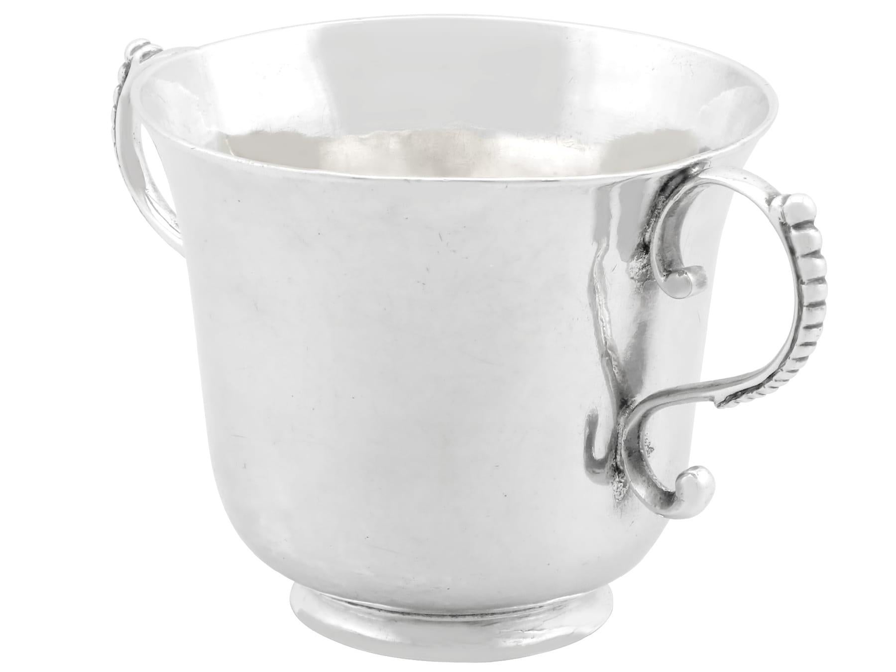 Antiker Silberner Porringer mit Kanalinseln, um 1810 (Europäisch) im Angebot