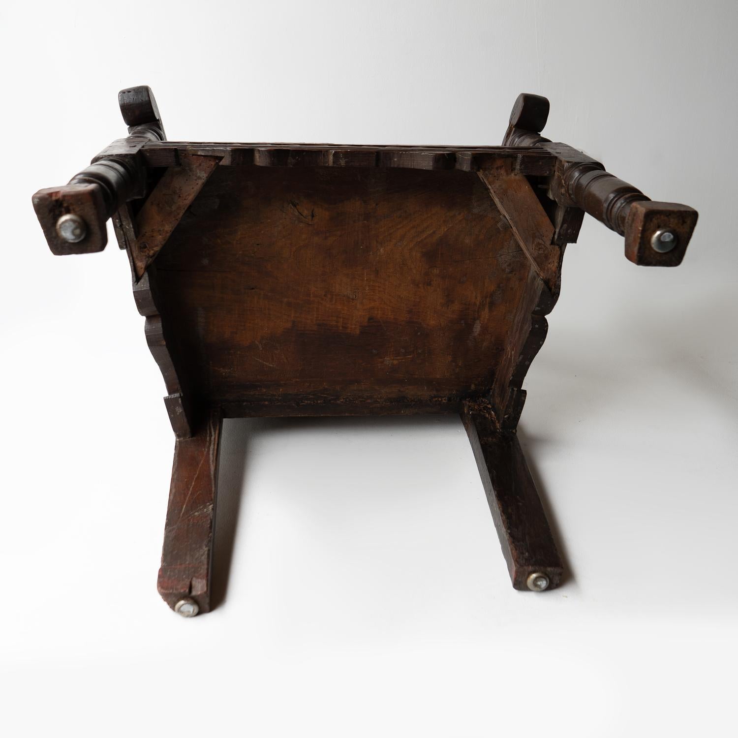 Antique Charles II Carved Oak Wainscot Chair, Northern England, 17th Century 5