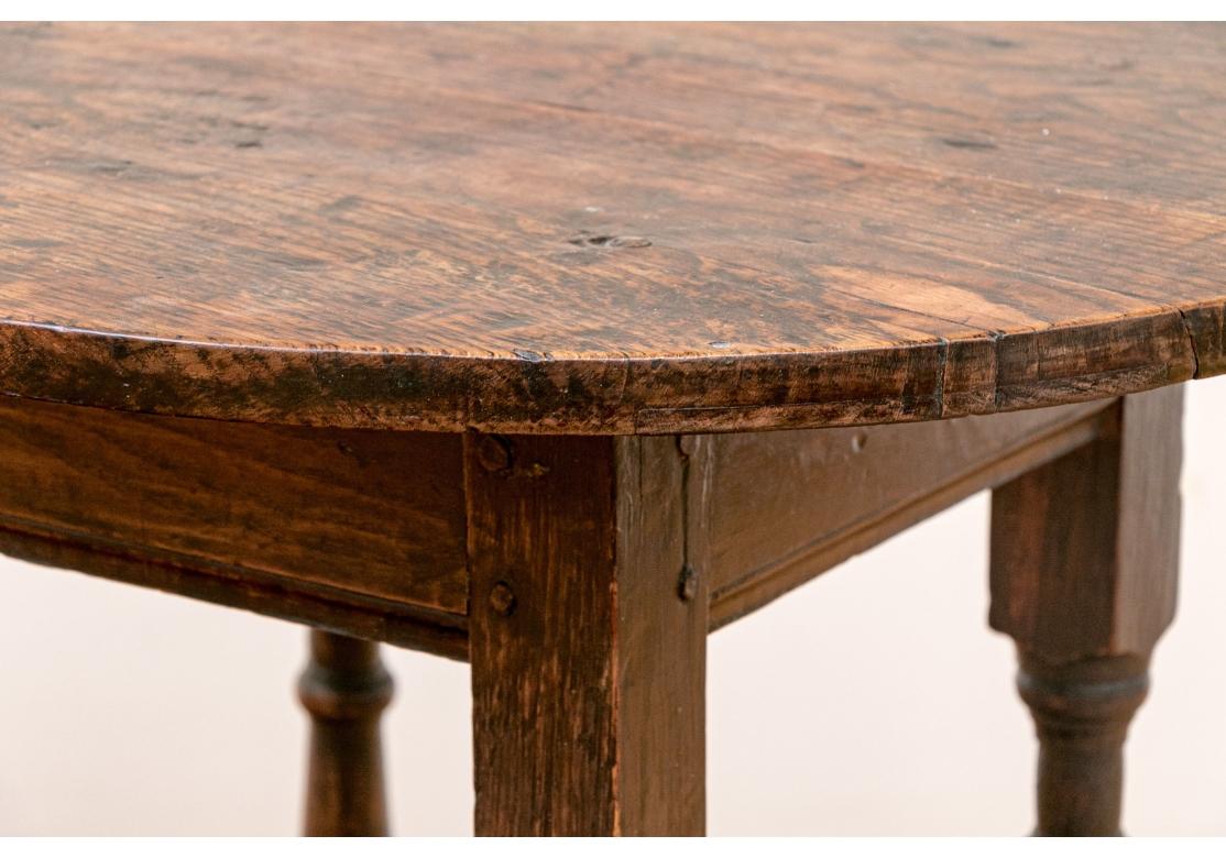 Antique Charles II Oval Oak Tavern Table With Turned Legs In Fair Condition For Sale In Bridgeport, CT