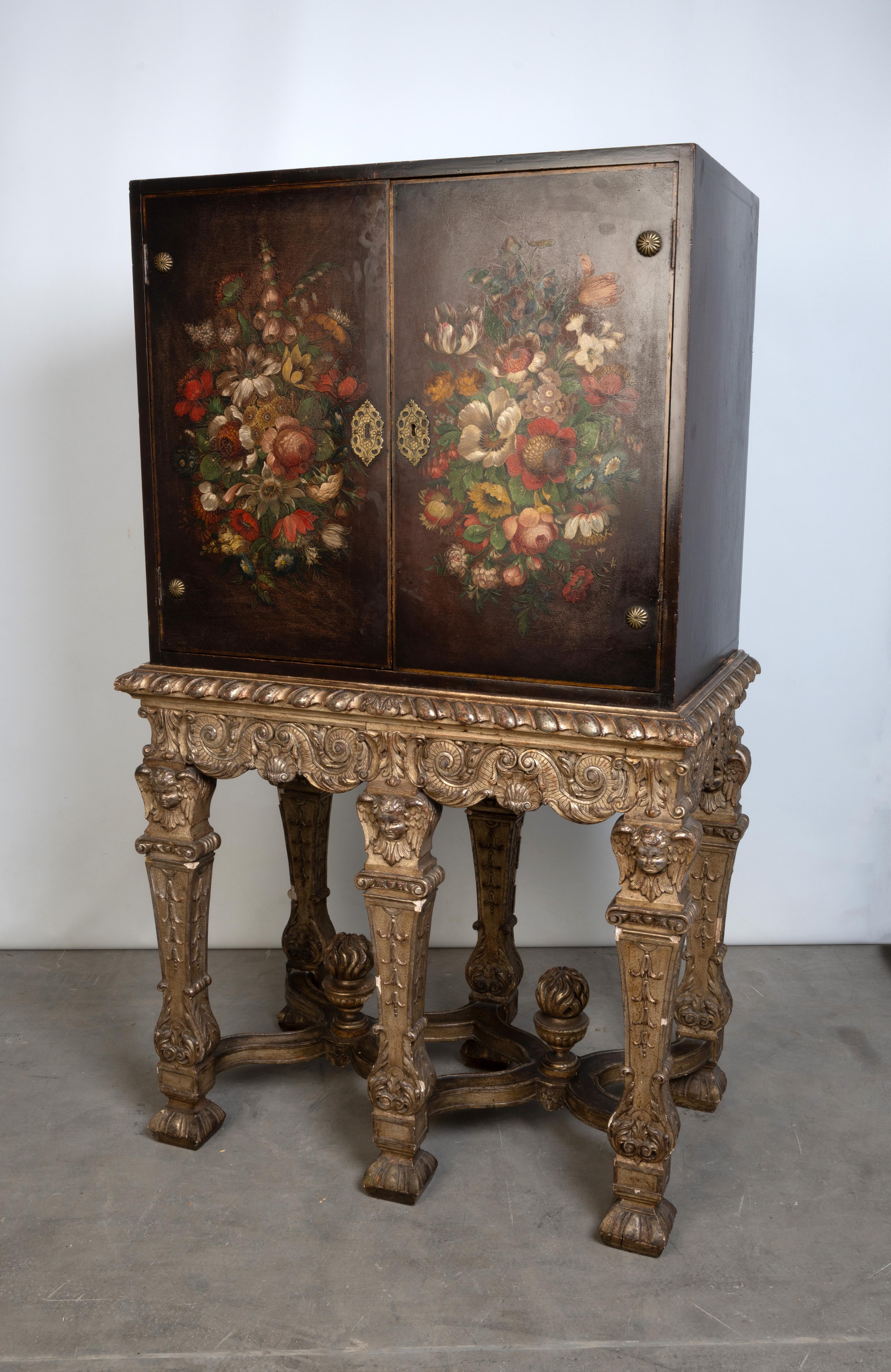 Antico mobile Charles II Revival laccato in policromia su supporto C.C. 1920 in vendita 13