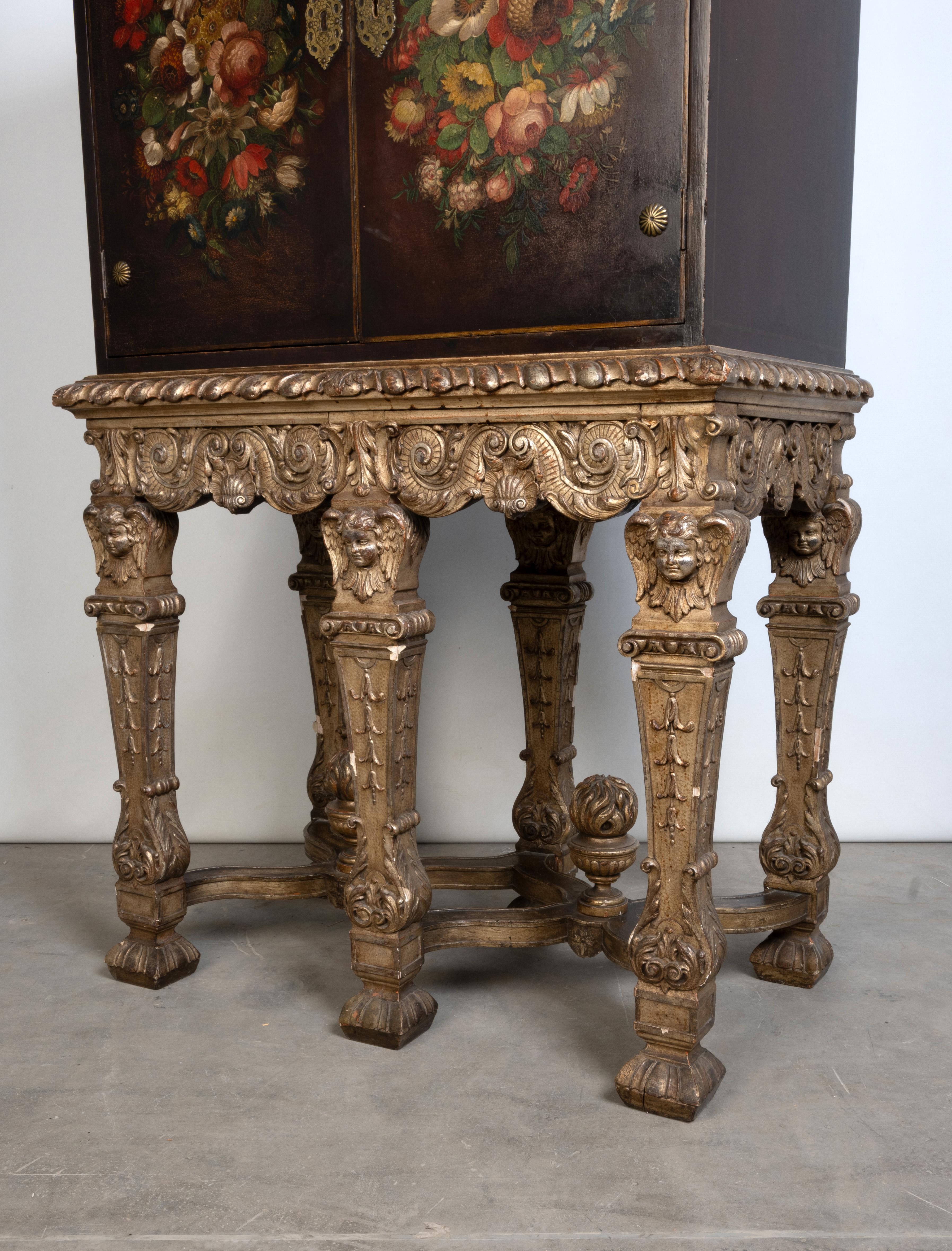 Carlo II Antico mobile Charles II Revival laccato in policromia su supporto C.C. 1920 in vendita
