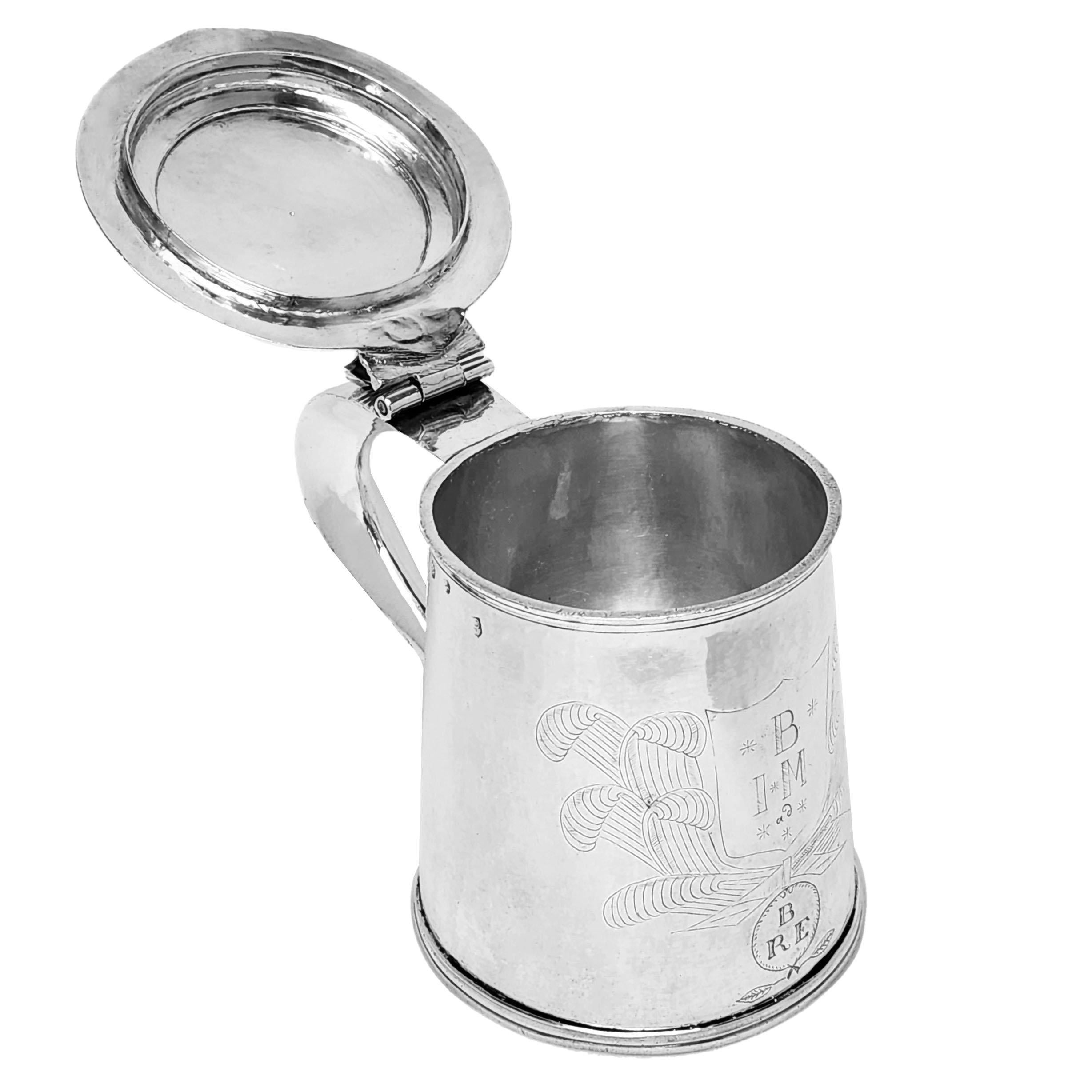 Antique Charles II Sterling Silver Lidded Tankard Beer Mug 1672 17th Century In Good Condition For Sale In London, GB