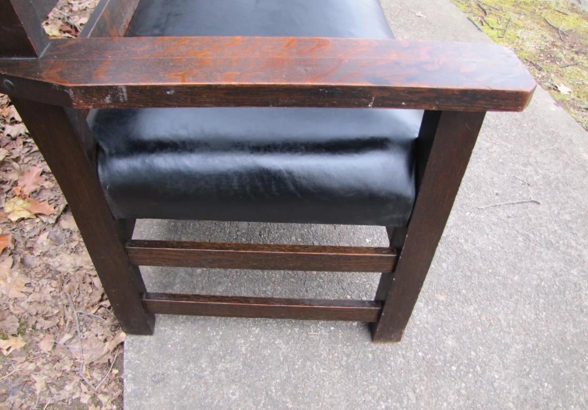 Antique Charles Limbert Drop Arm Settle - Stickley Era - W2724  SALE   SALE In Good Condition For Sale In Shamokin Dam, PA