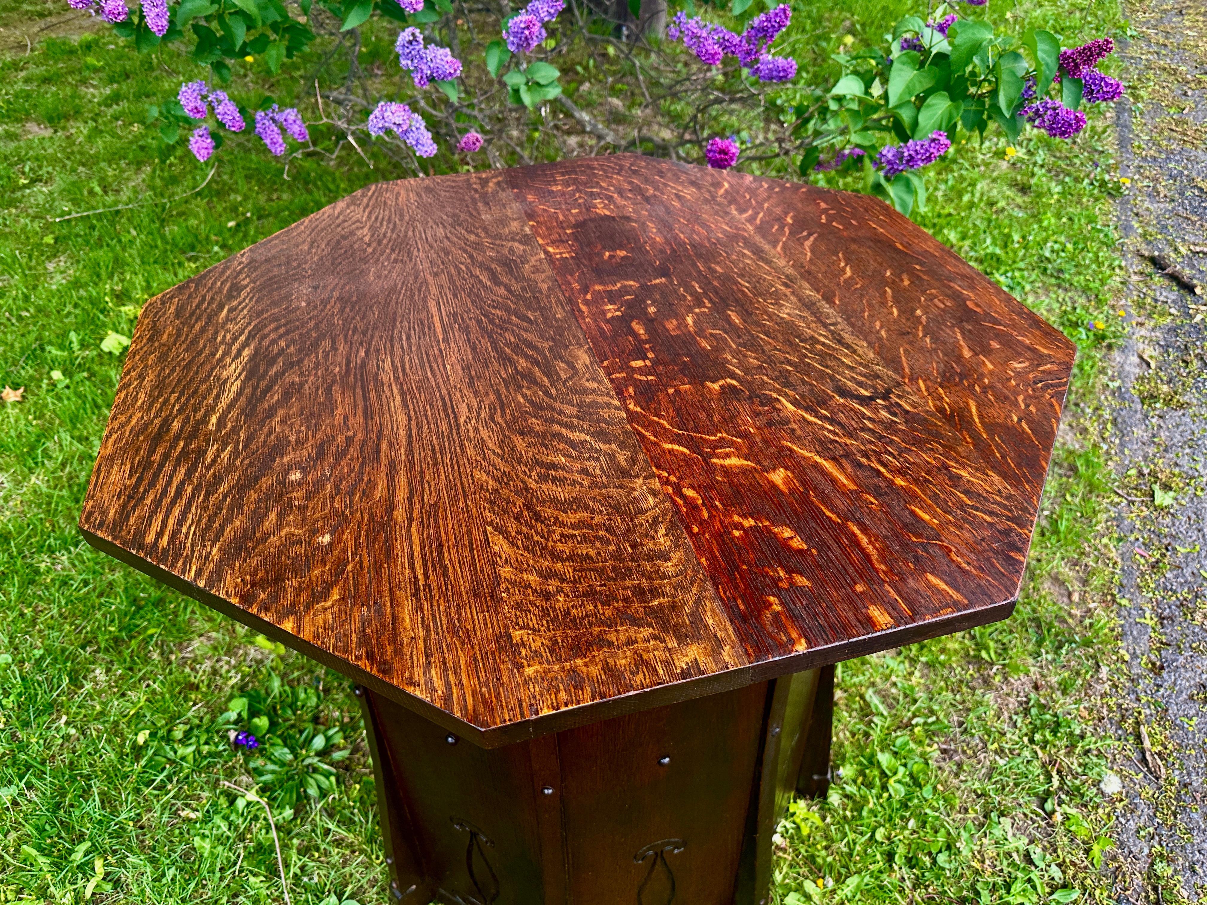 Oak Antique Charles ROHLFS Center Table -  Stickley era  W7684      MUST  SELL For Sale