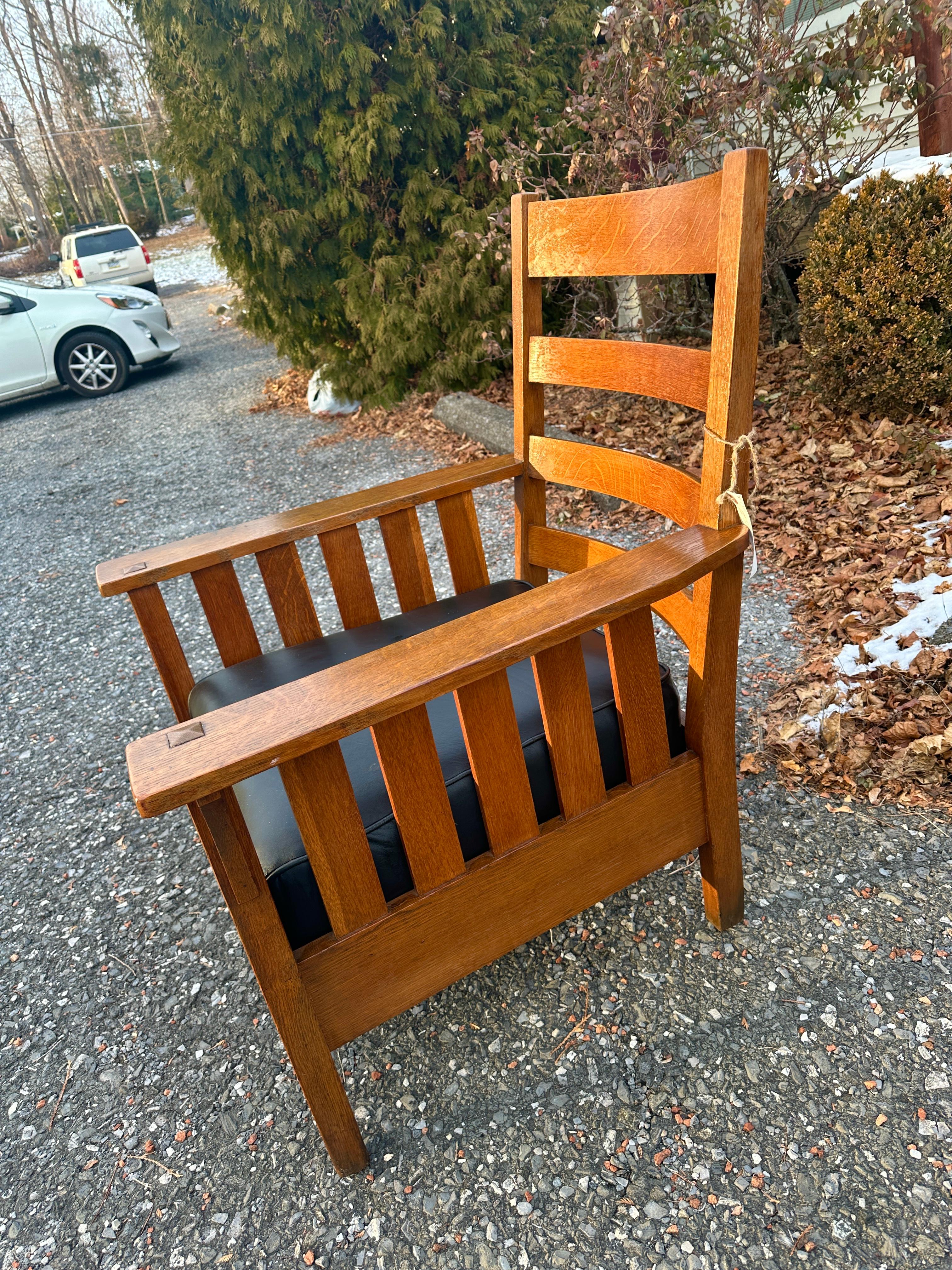 Antique Charles STICKLEY  Large Arm Chair with Slats to Each Arm - #W8106 SALE In Good Condition In Shamokin Dam, PA
