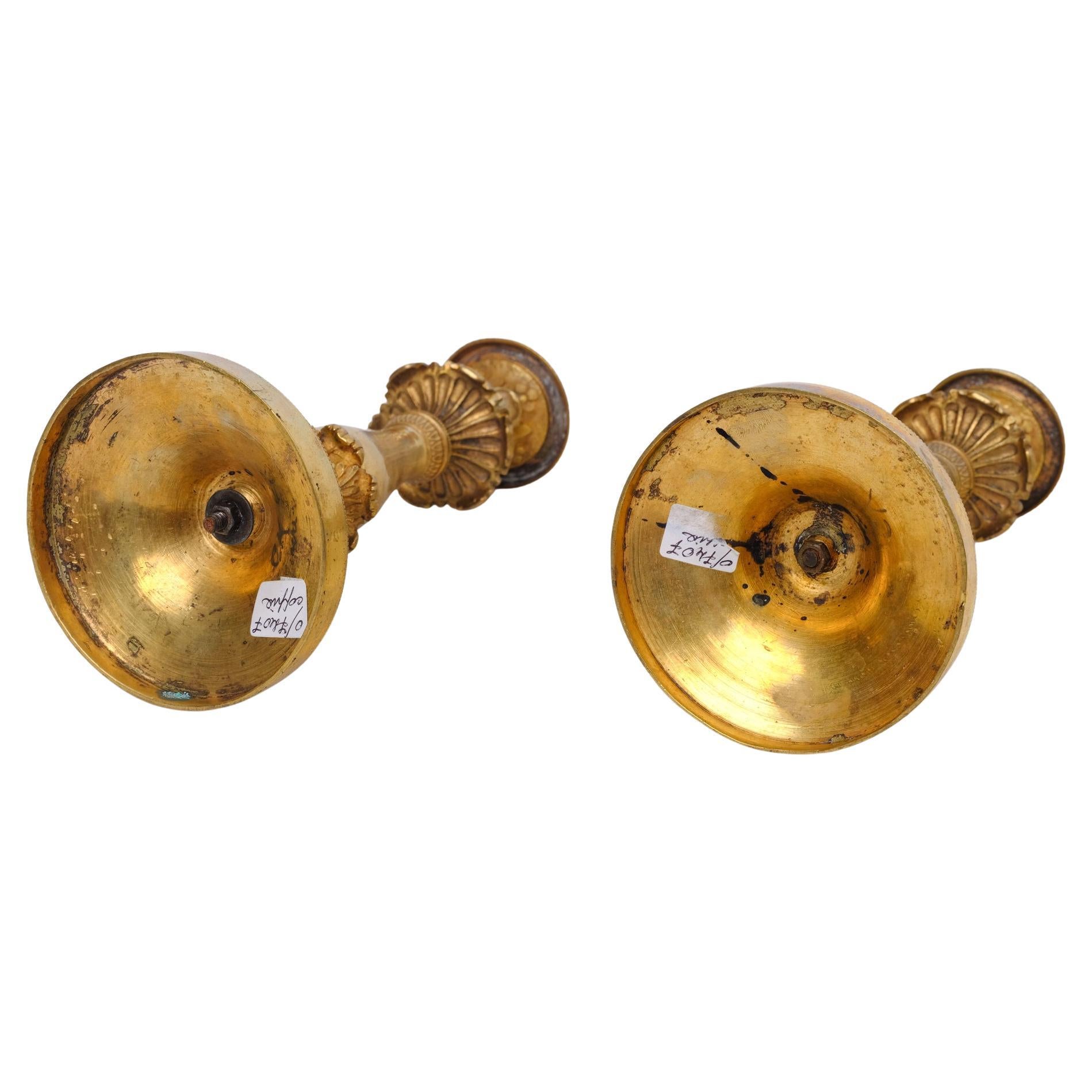 XIX secolo Candelieri antichi Charles X in bronzo dorato in vendita