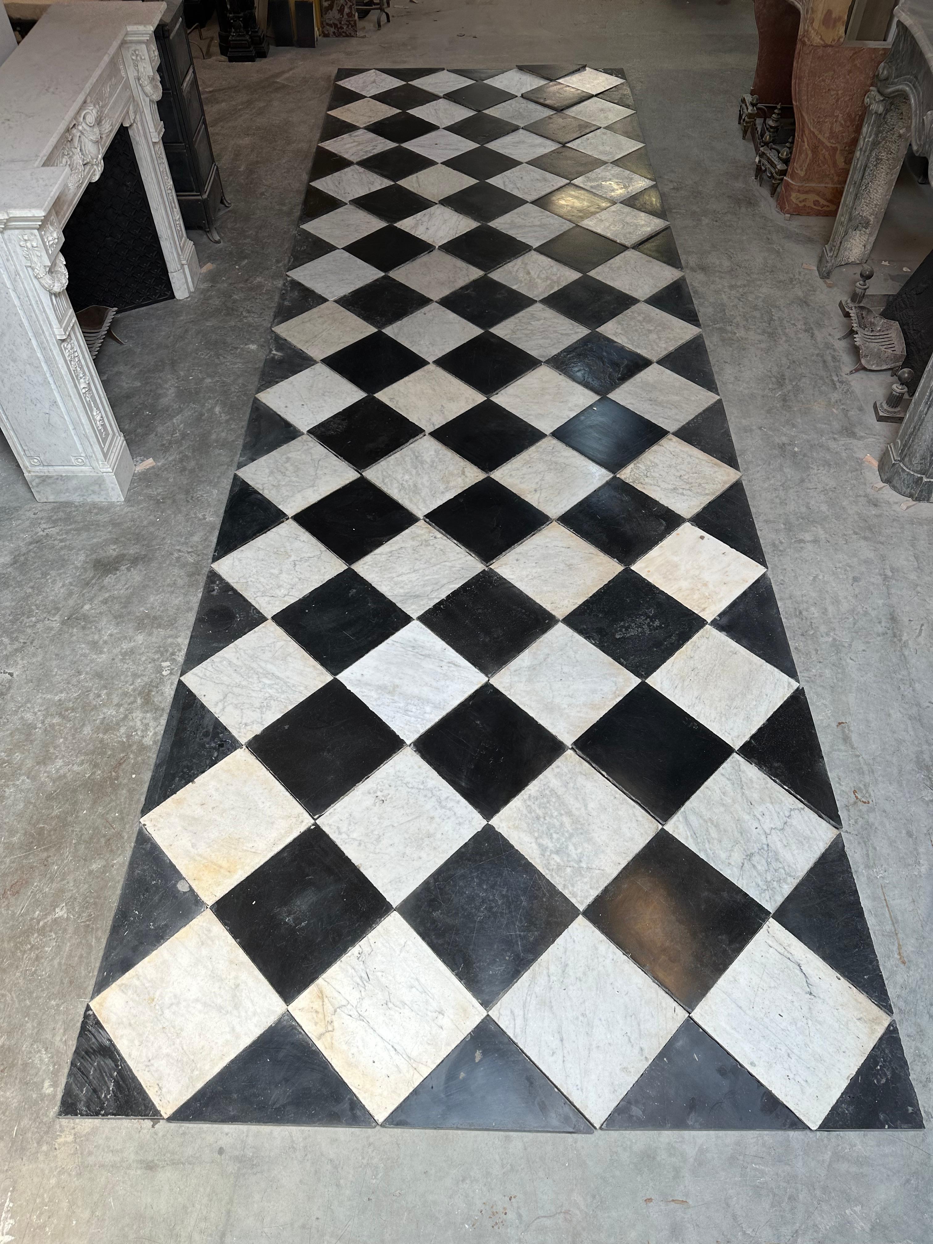Antique Checkered Black an White Marble Tiles 5