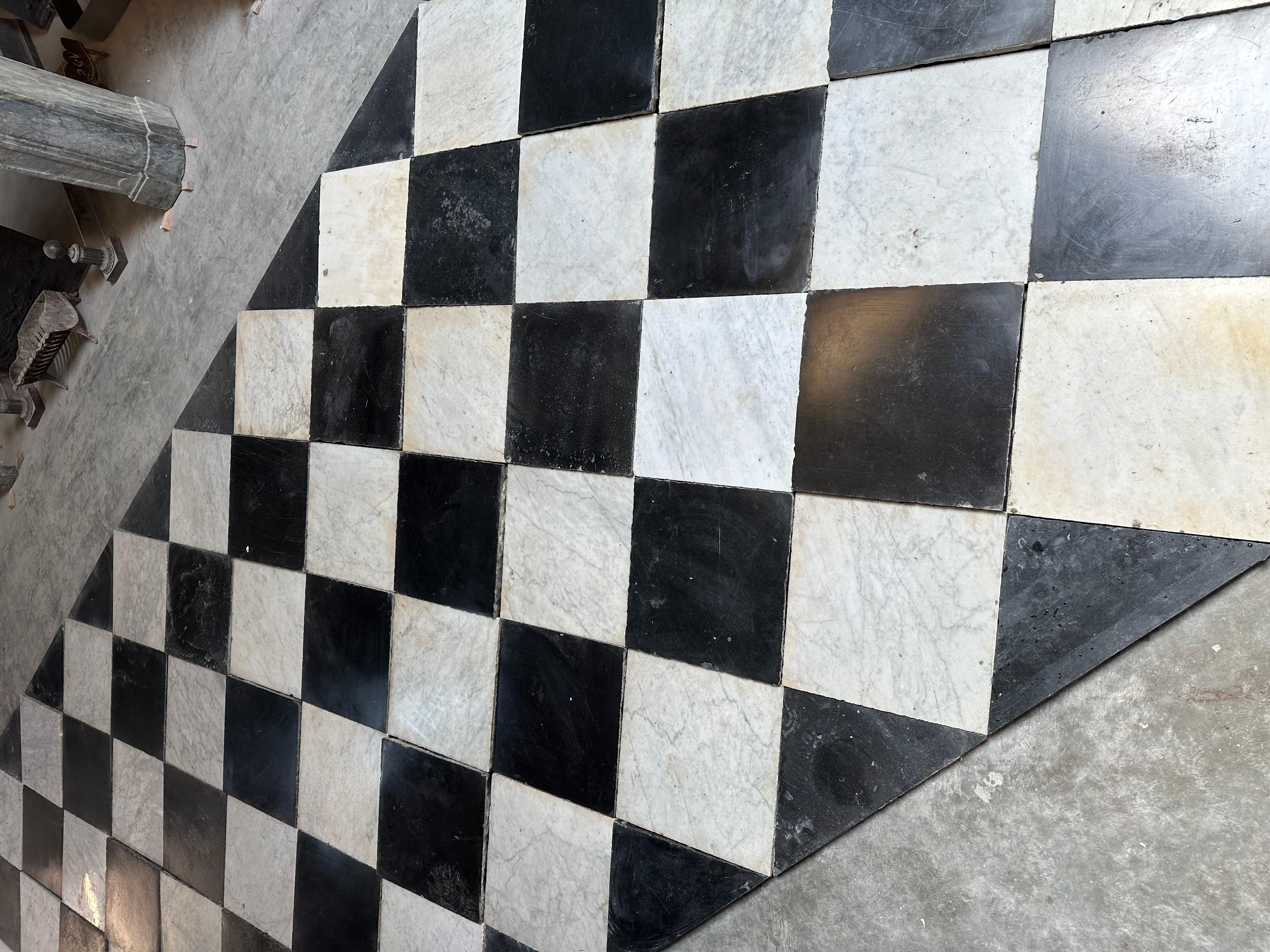 Antique Checkered Black an White Marble Tiles 9