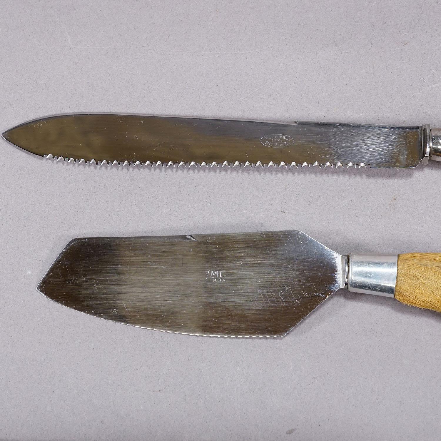 20ième siècle Couteaux à fromage et à beurre antiques avec manches en cerf, vers les années 1950 en vente