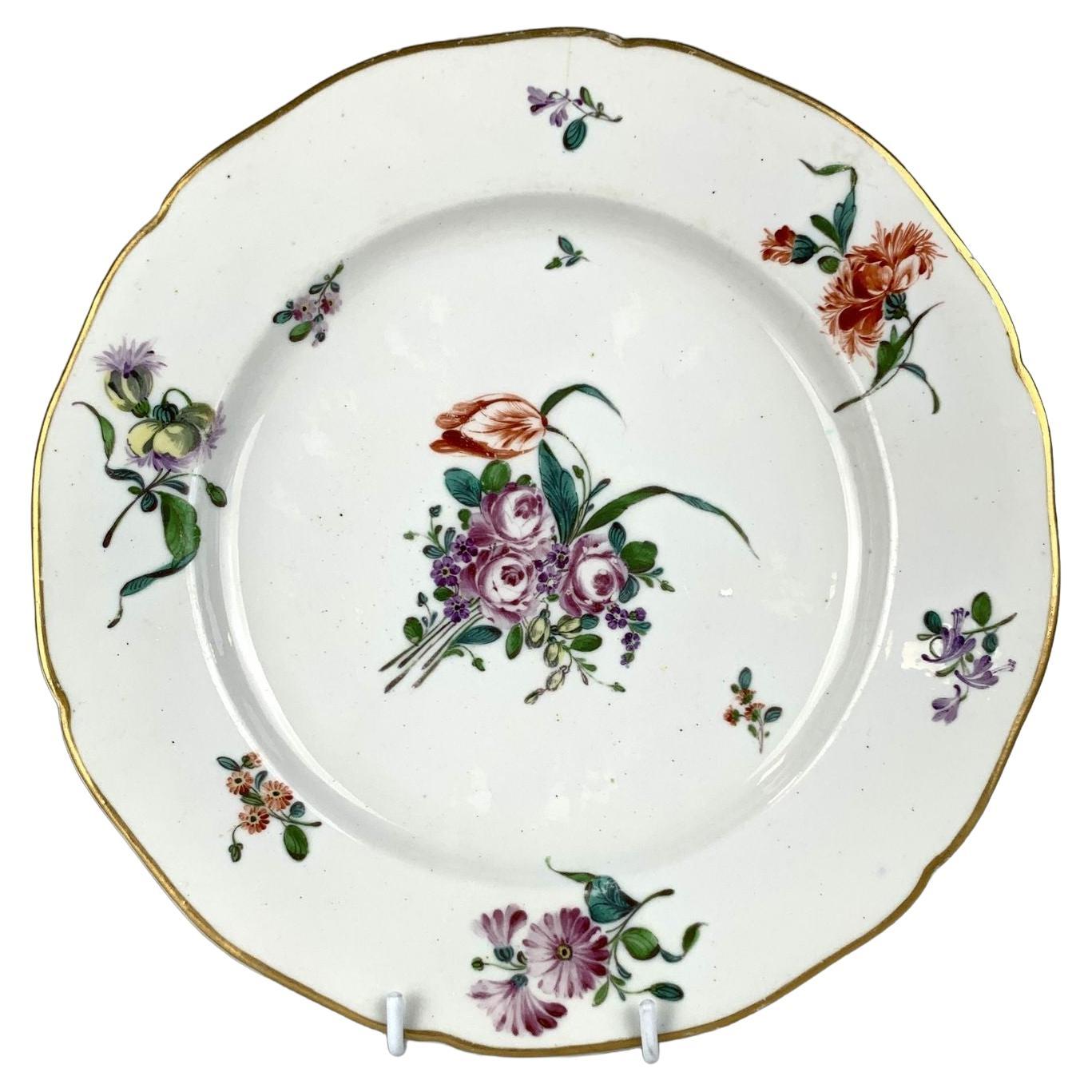 Antiker Chelsea Derby-Porzellanteller, England, ca. 1775, 18. Jahrhundert, handbemalt
